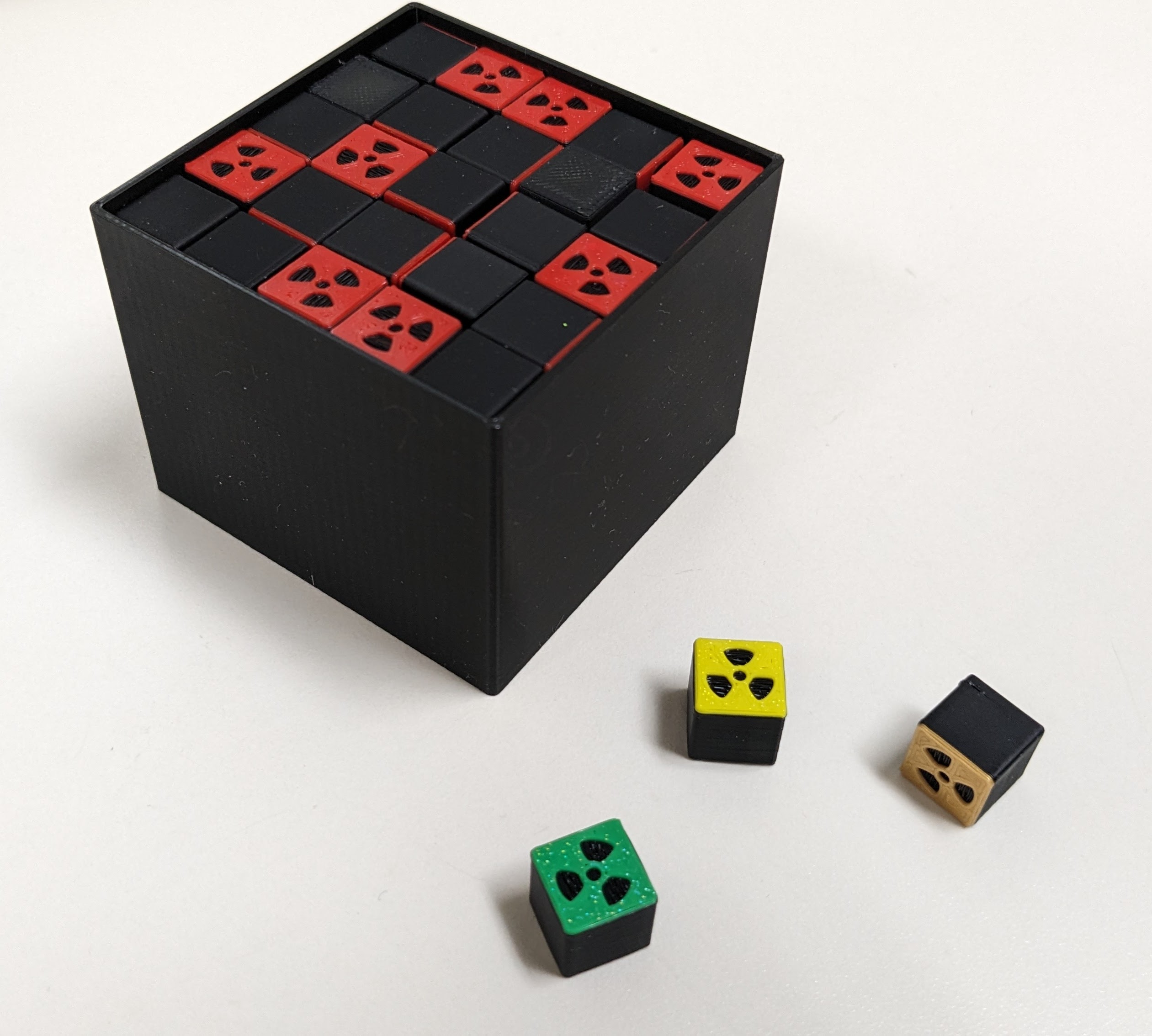 "Radioactive" Dice Kit