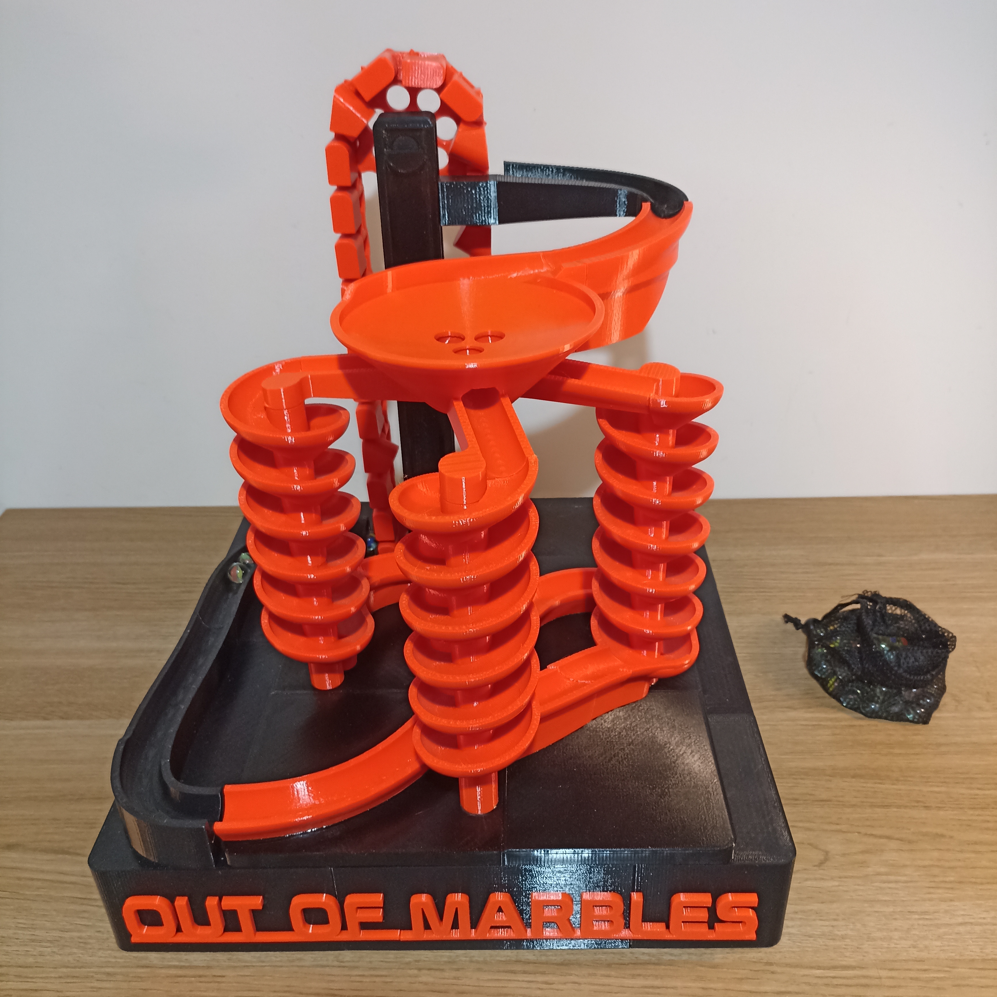 The Bucket Lift - Standard Marble Scale