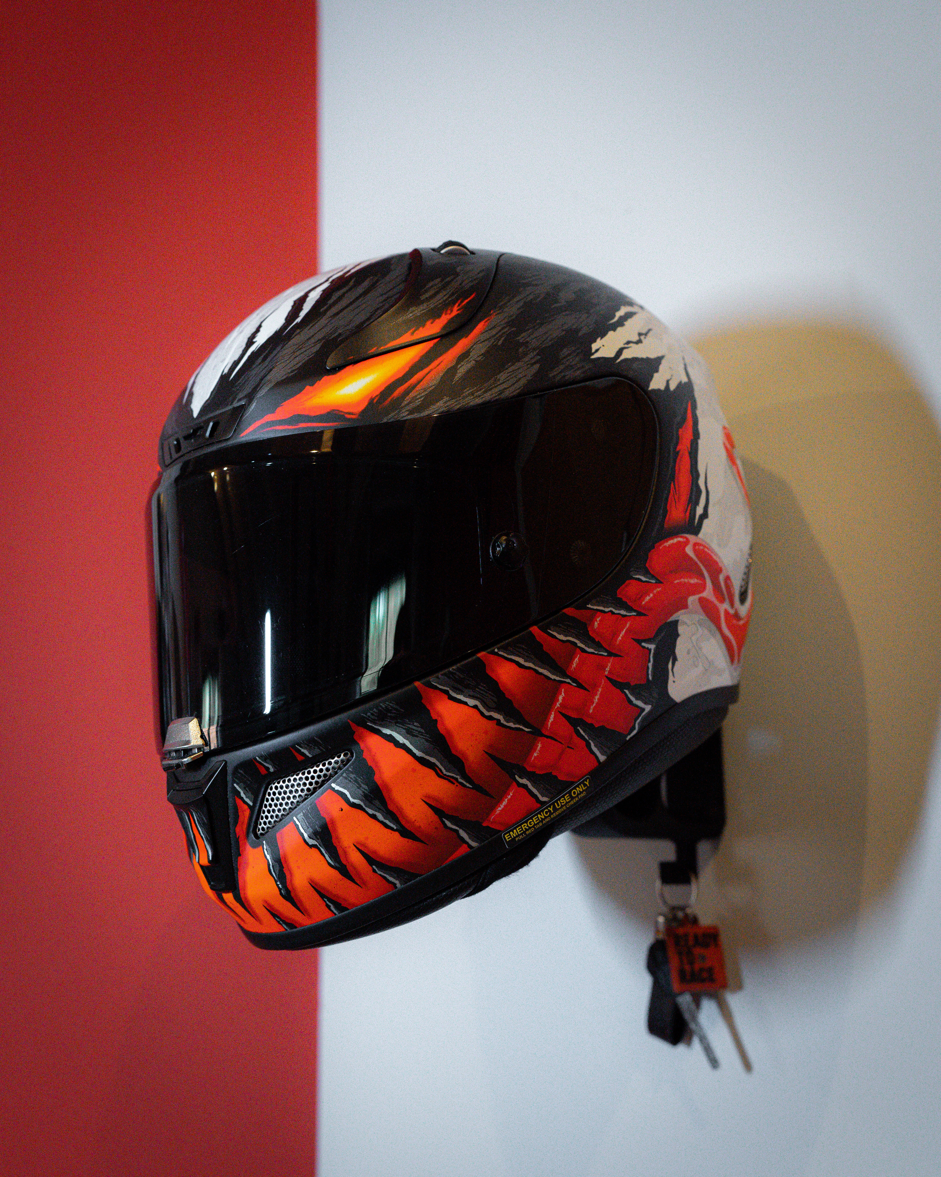 BEST Helmet Holder Helmhalter