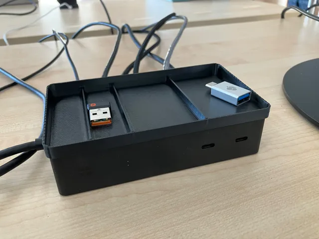 Surface Dock Tray