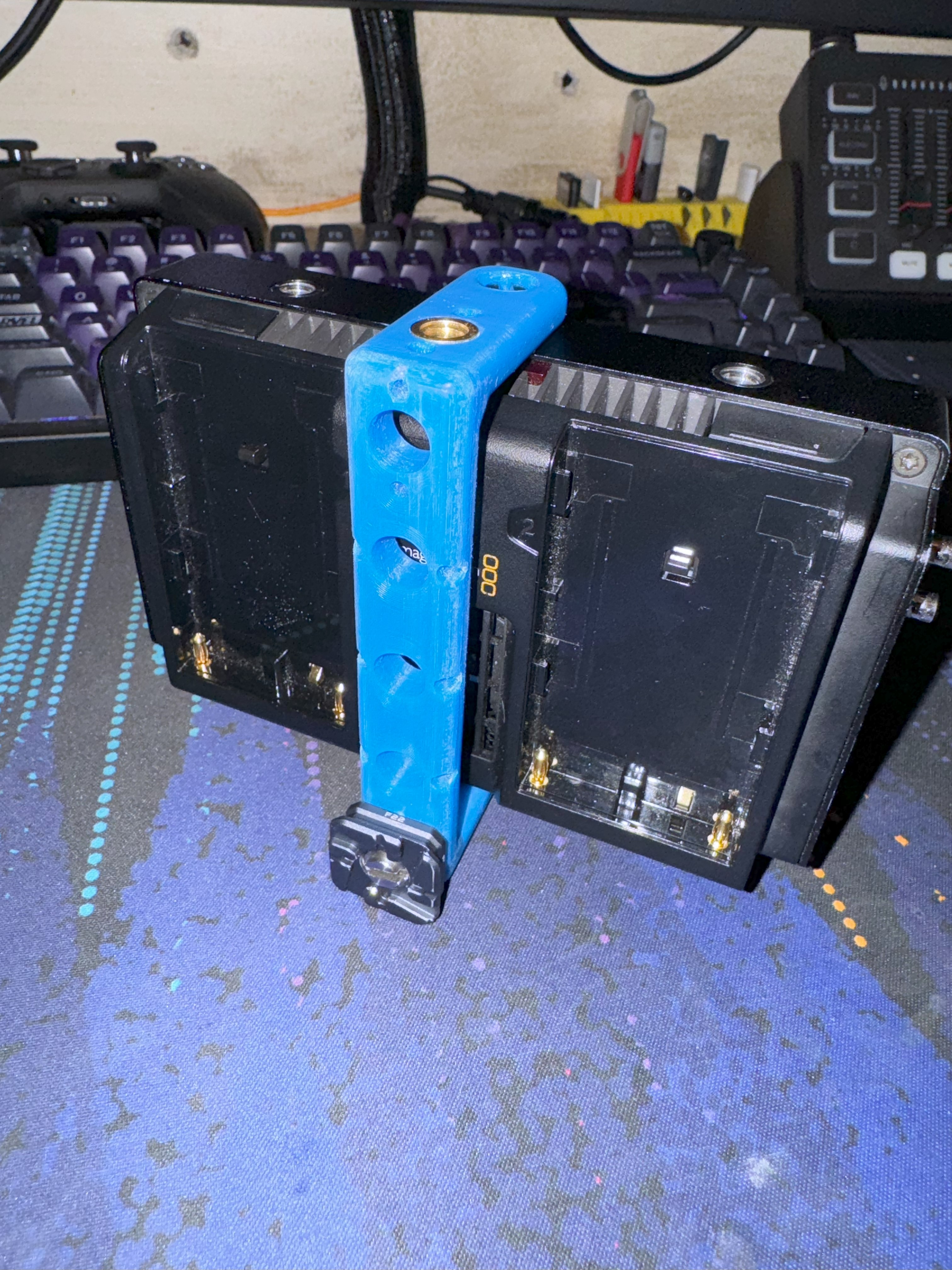 U bracket (Andycine style) for Blackmagic Video Assist 12G 5"