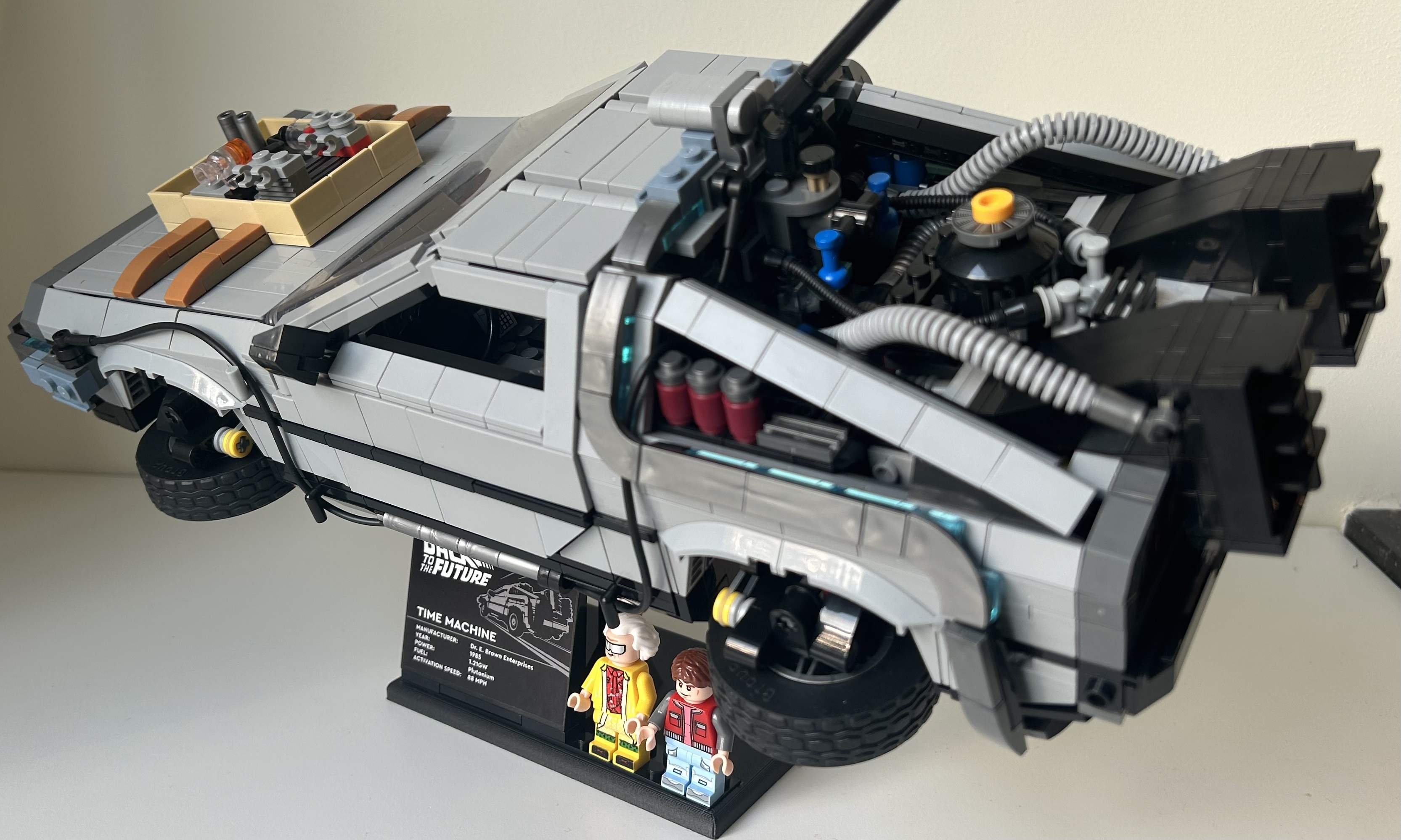 Lego DeLorean Stand