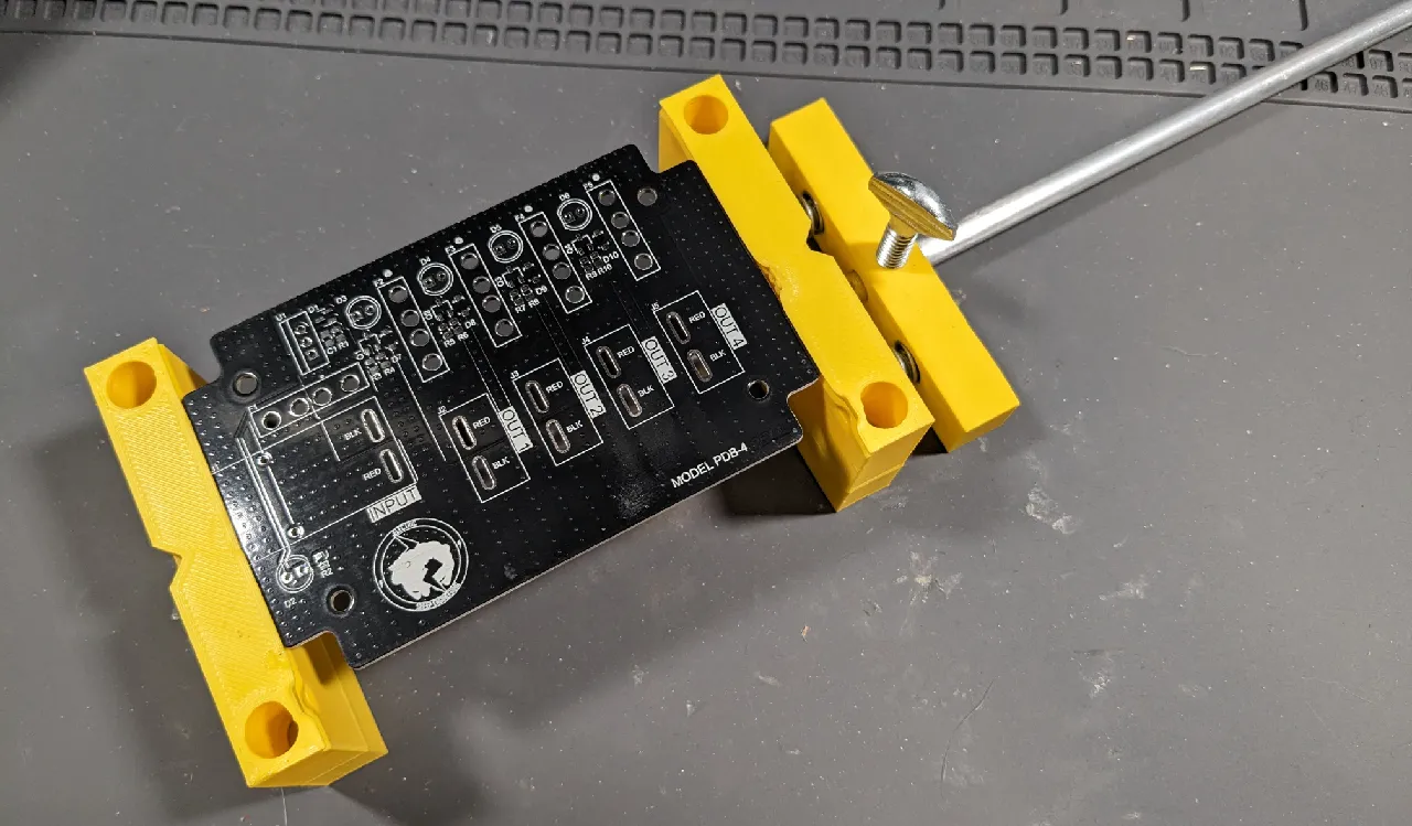 PCB Vise by KYFriedHam | Download free STL model | Printables.com