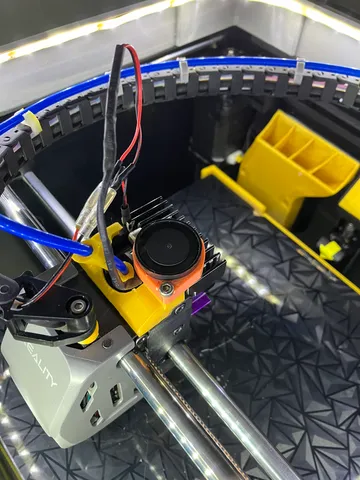 Creality K1 Extruder cover with screw hole for 2510 round fan