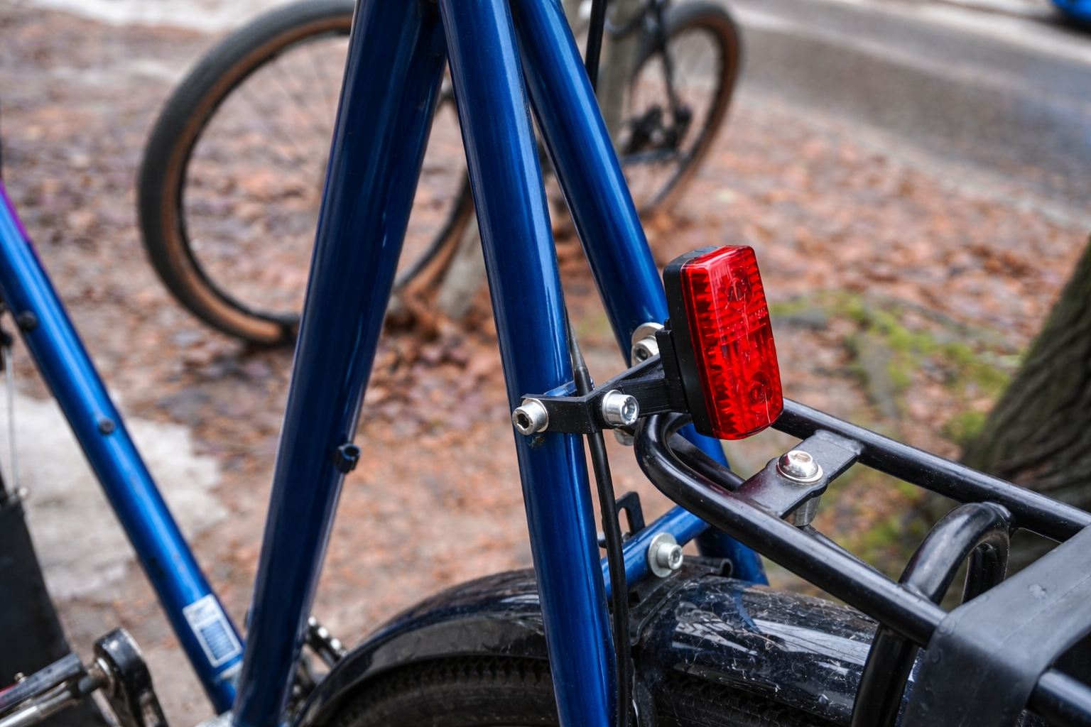 Frame mounted rear light adapter / holder Crivit