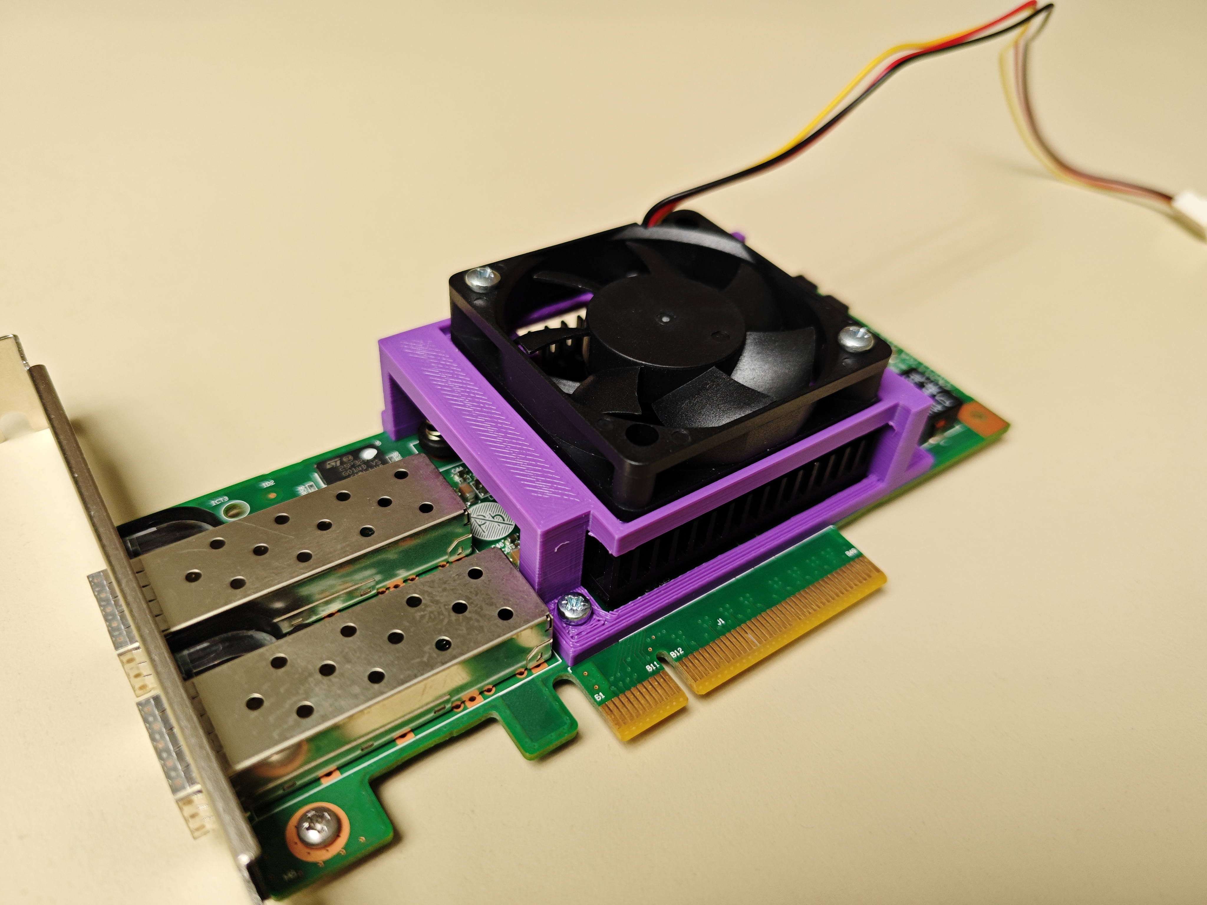 X520-DA2 Fan Holder