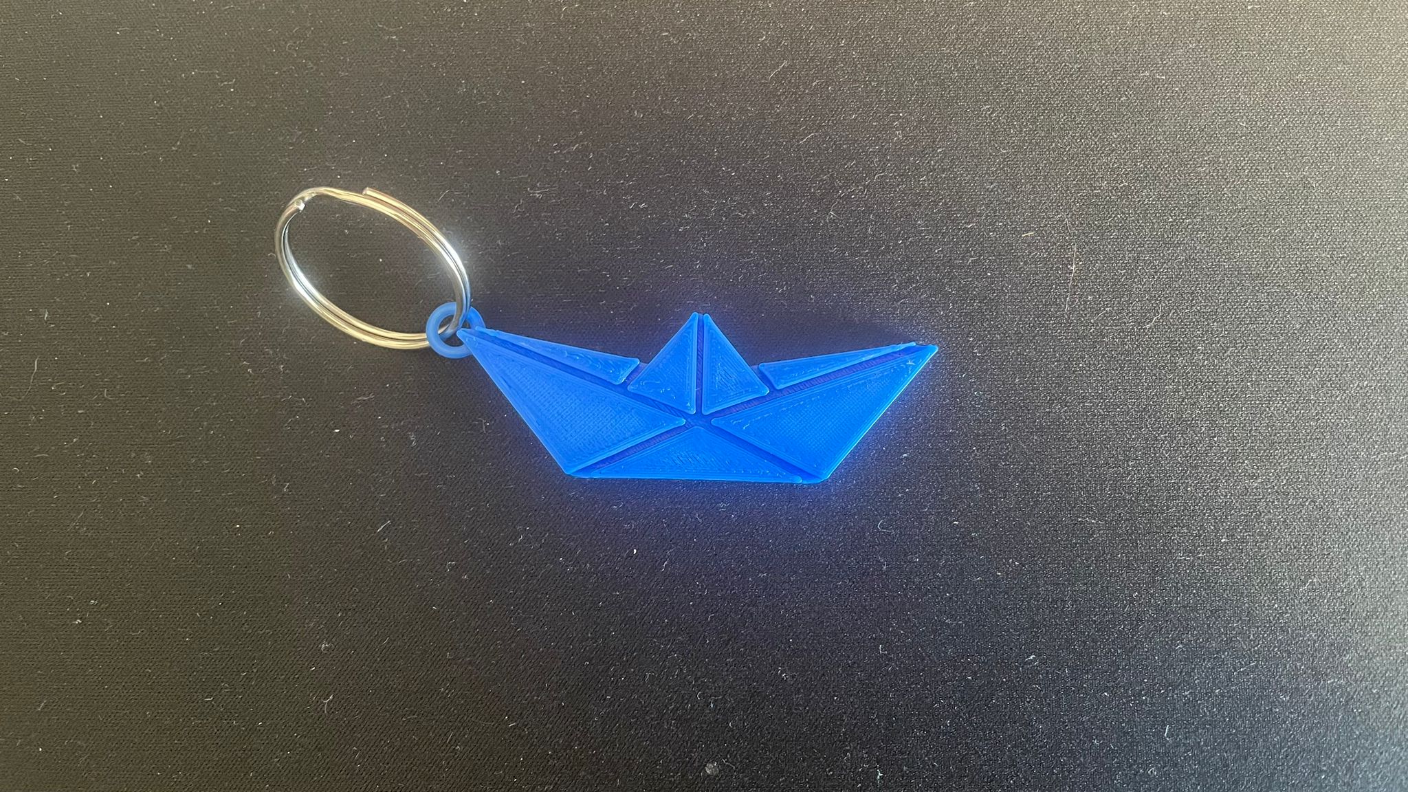Paper Boat Keychain 2.0 by MattiaElba | Download free STL model ...
