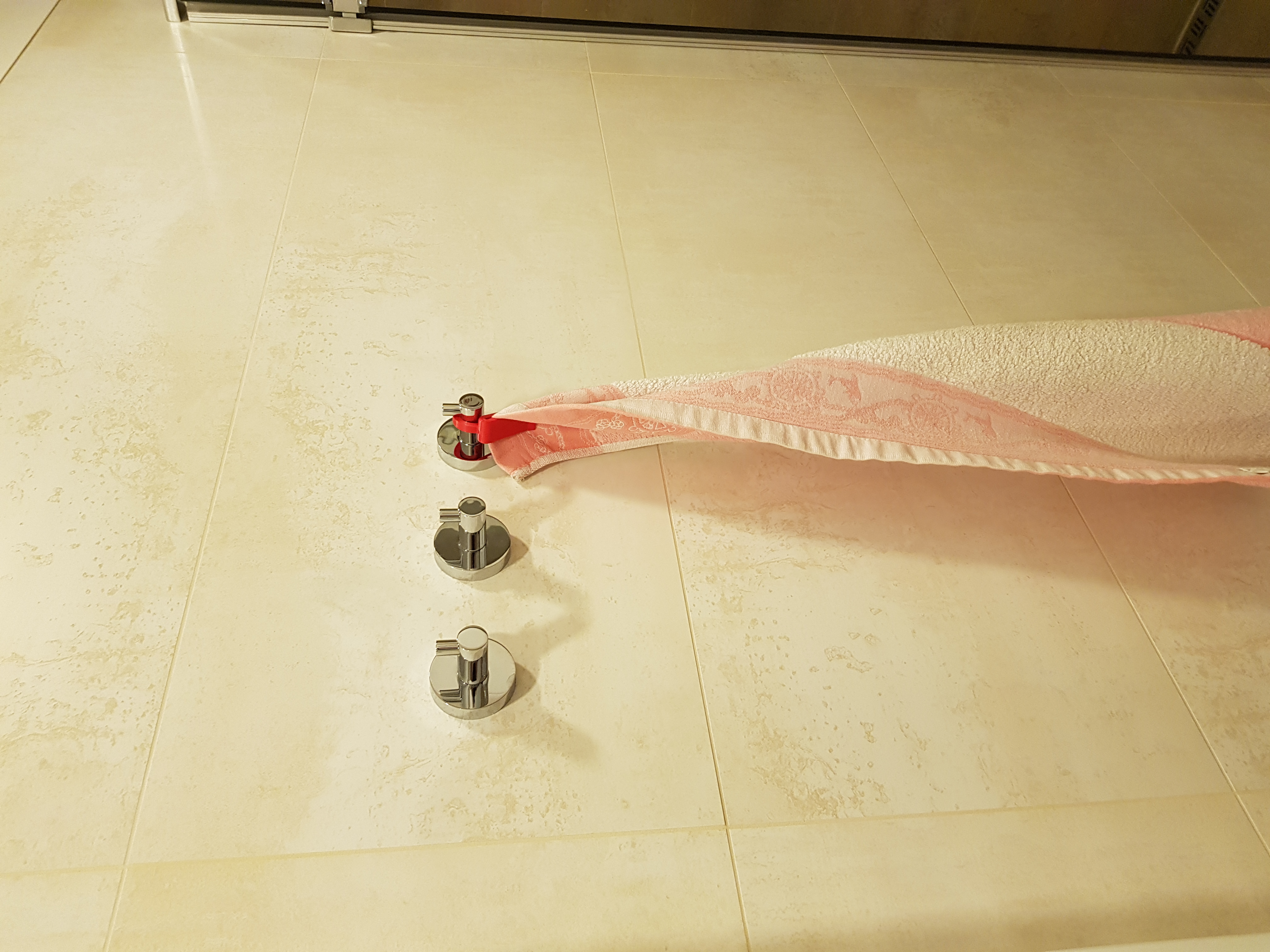 towel clip