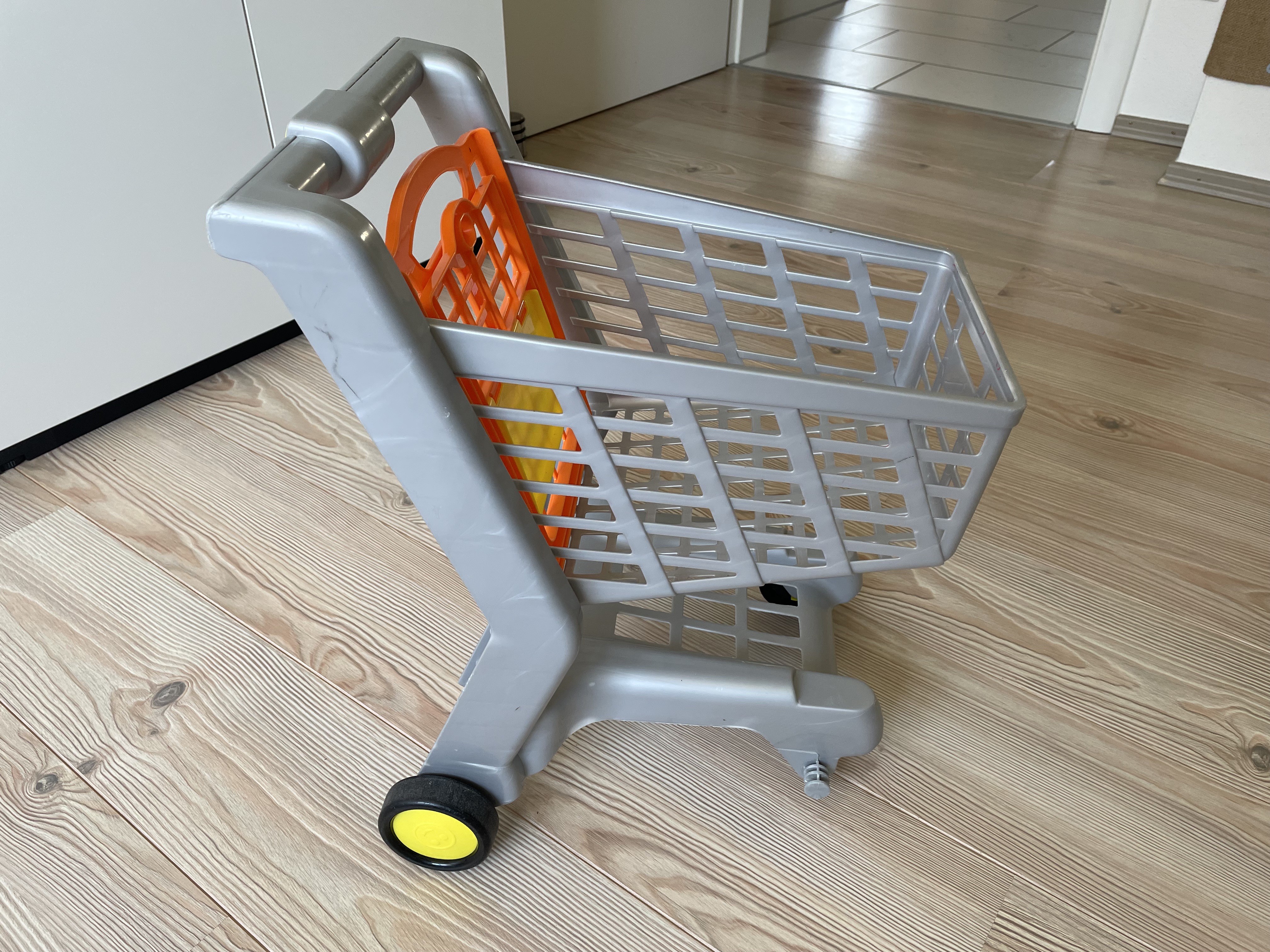 Shopping cart wheel Klein Theo