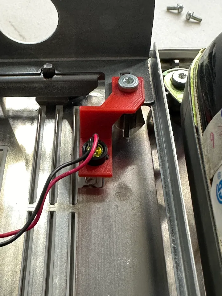 Macintosh SE/30 HDD LED Bracket by jonschwenn | Download free STL