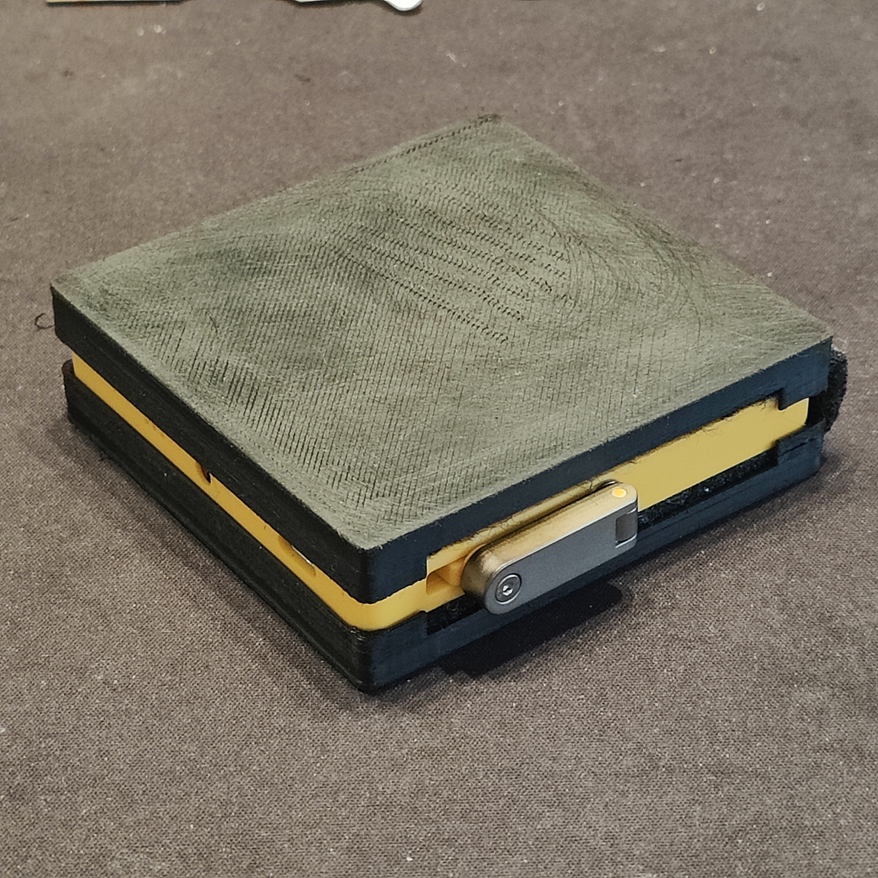 Felt Playdate Case — miniatura 2