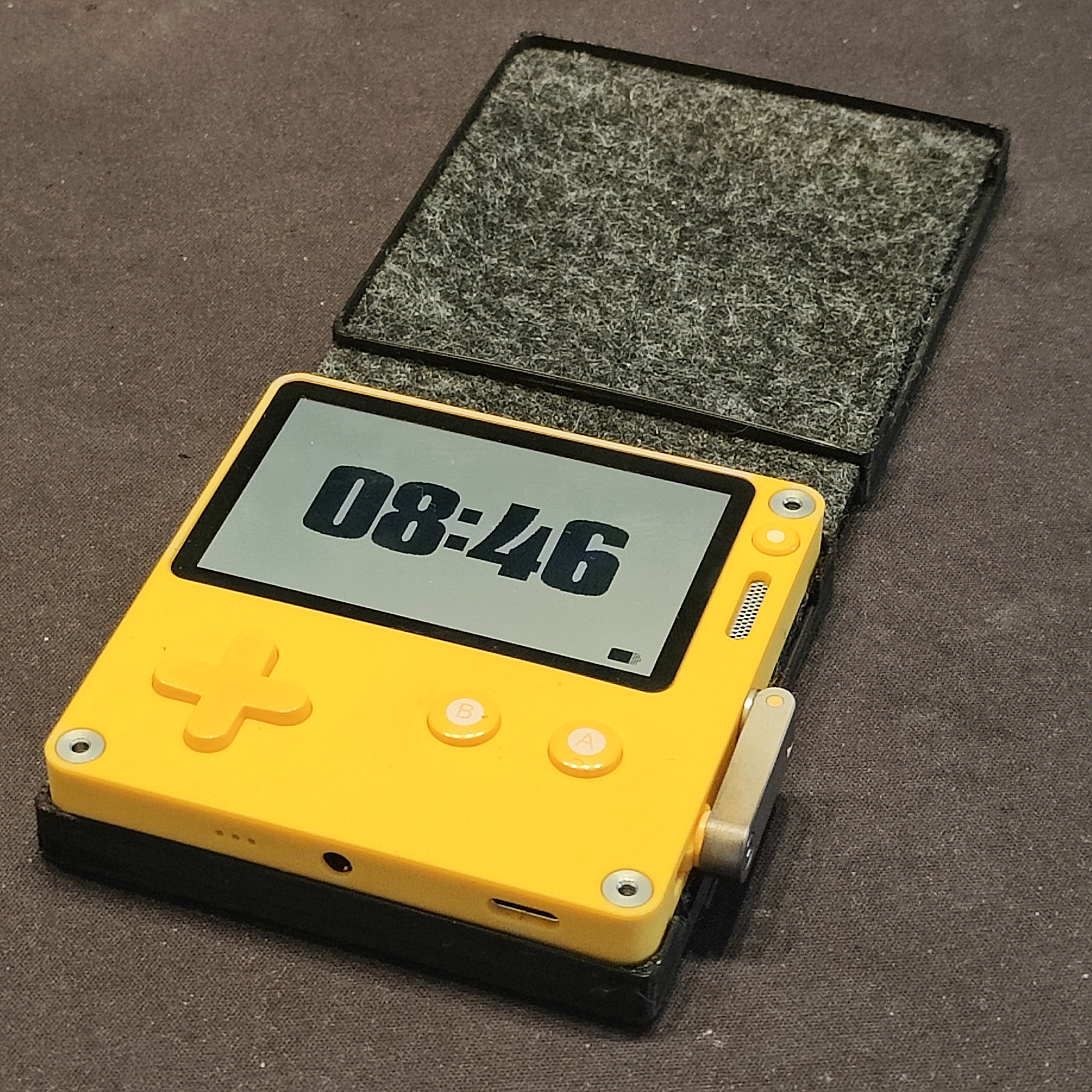 Felt Playdate Case — miniatura 3