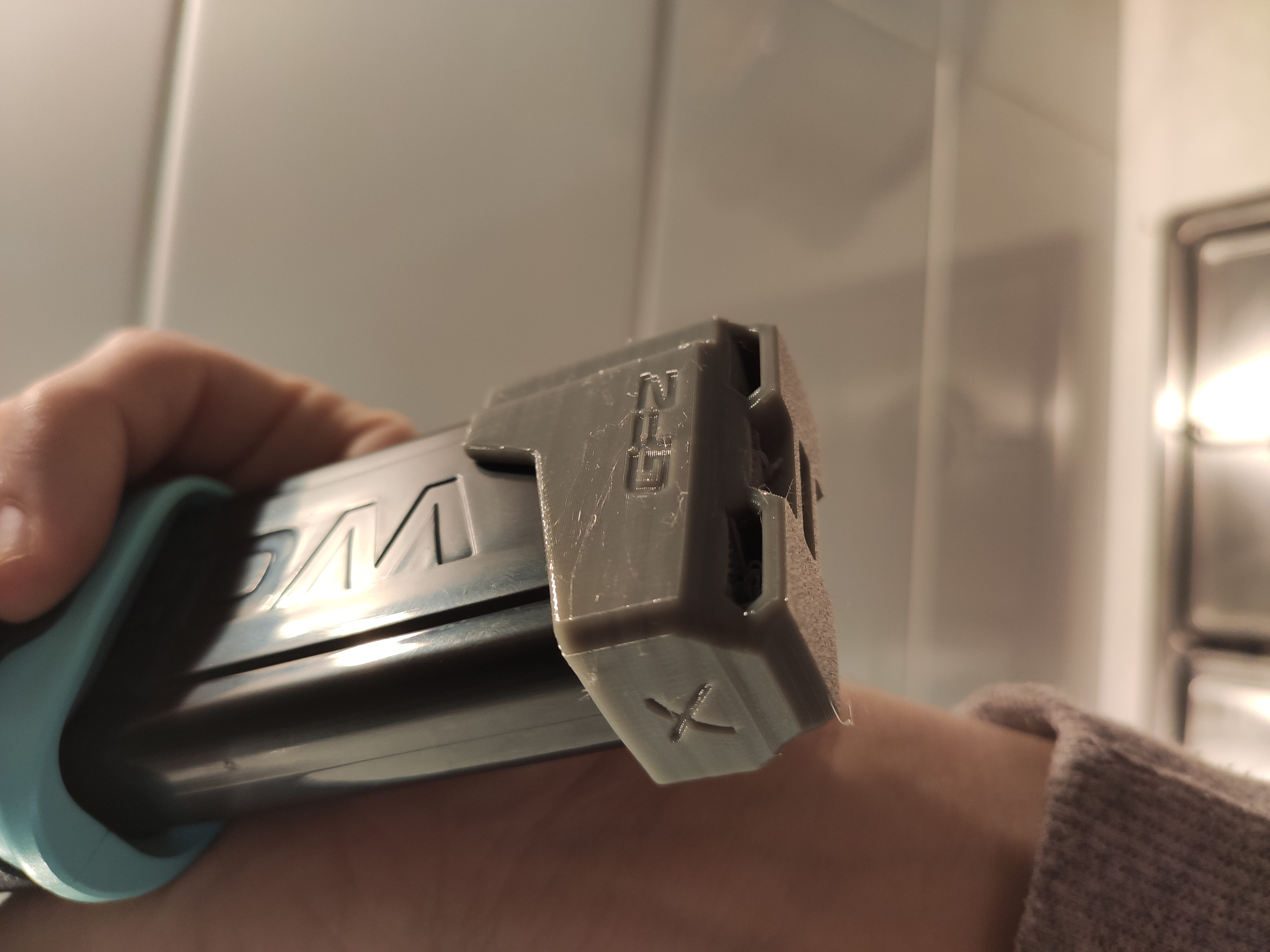 Slim Angled Talon Mag Bumper (GFZ Remix)
