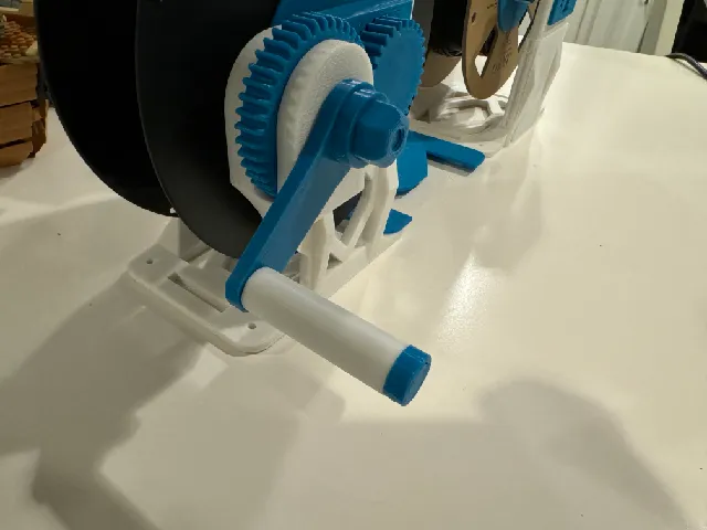 Multi Part handle for much improved roller