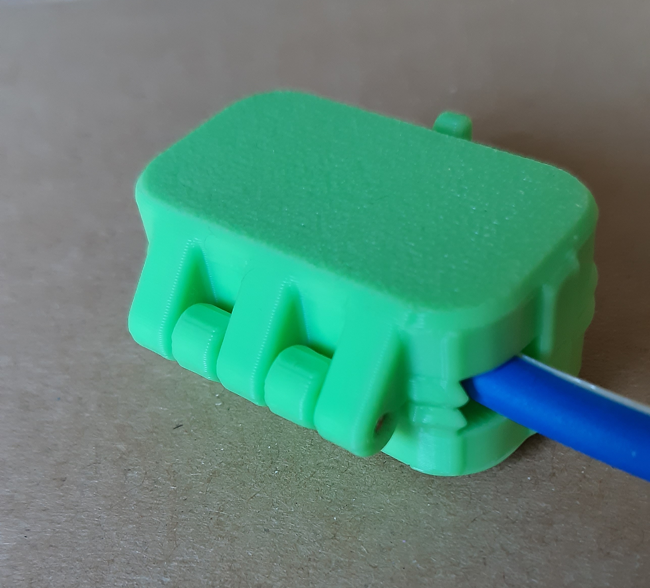 Miniatura 3 do modelo 3D Case for Toothbrush (Remix)