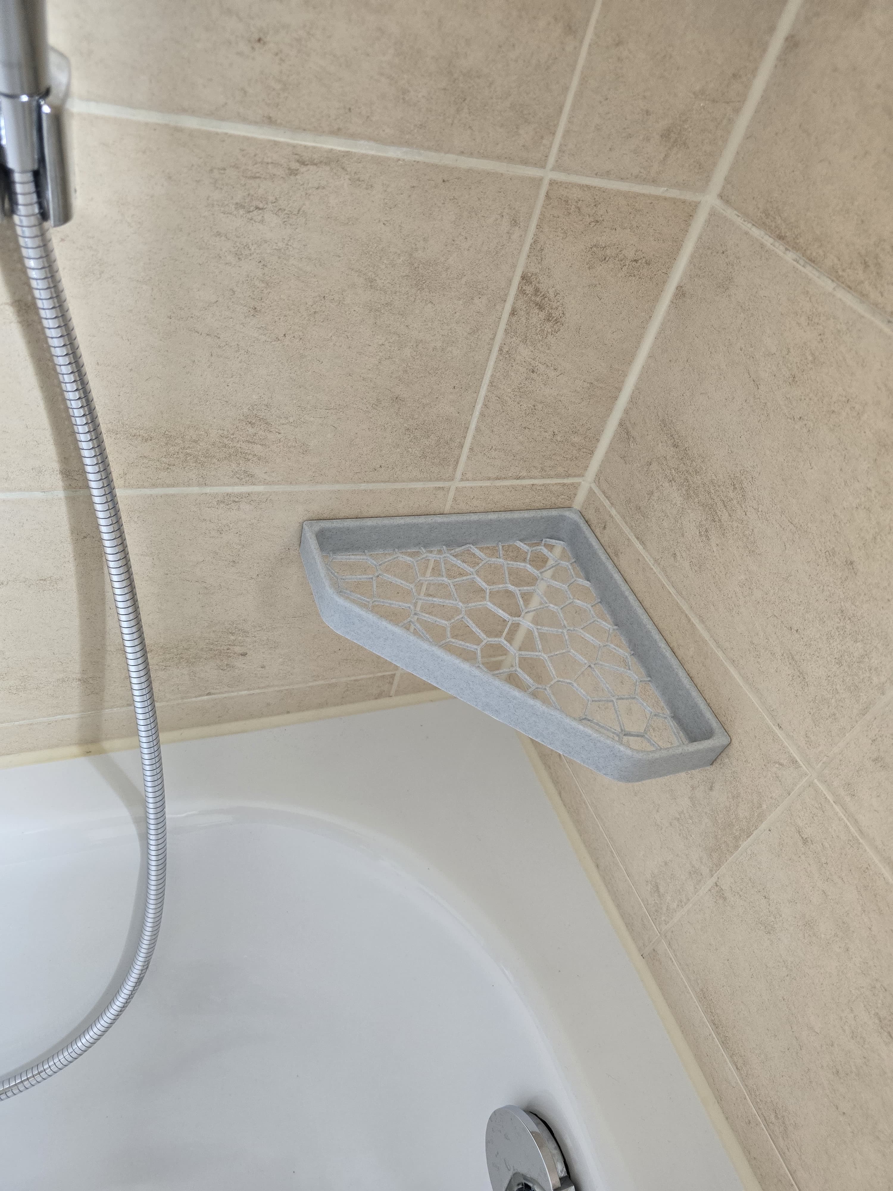 Bathtub Corner Shelf Voronoi by ST3V3DDRUCK | Download free STL model