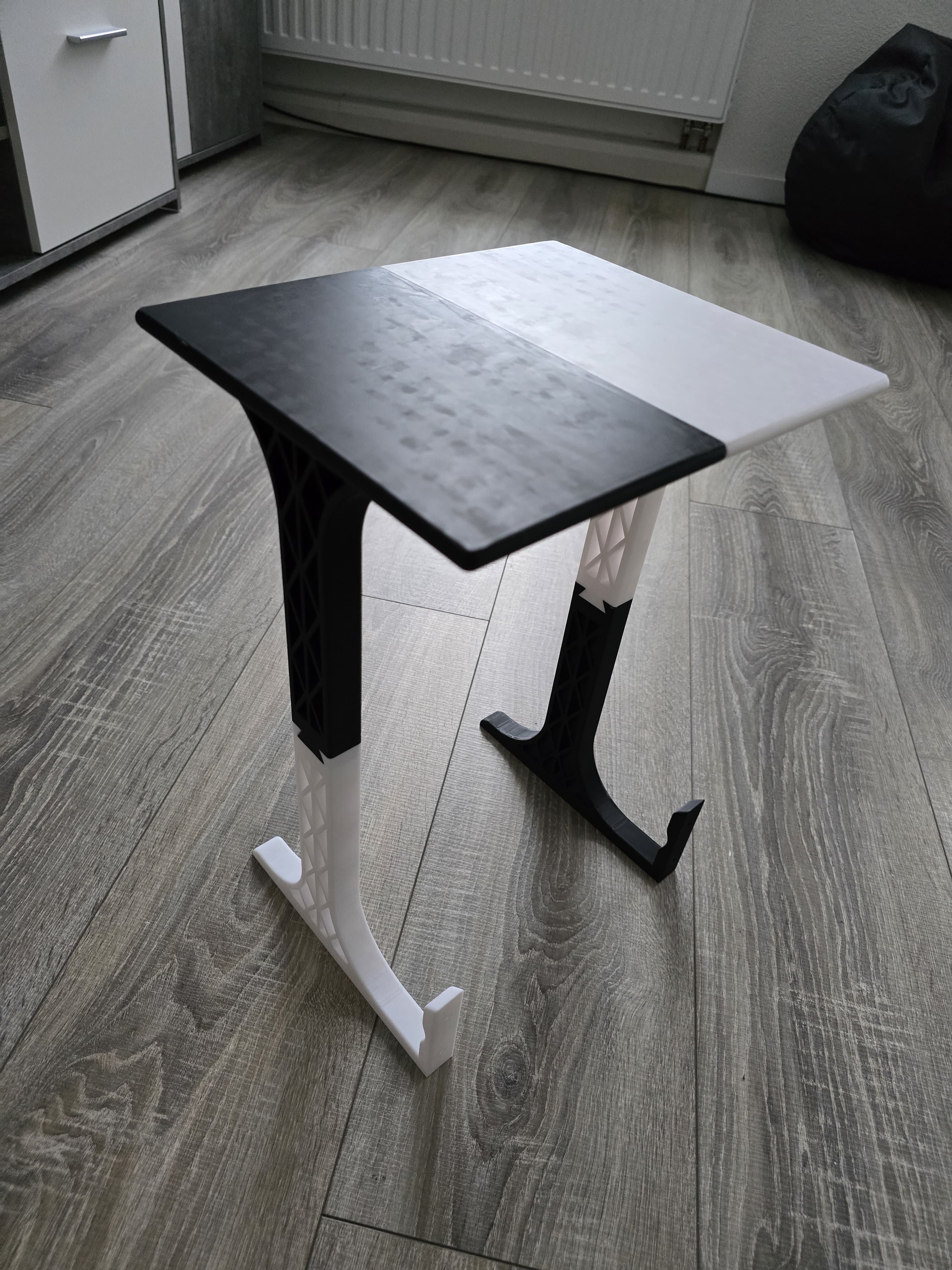 Miniatura 3 do modelo 3D Small Table / Mouseholder for Simrig