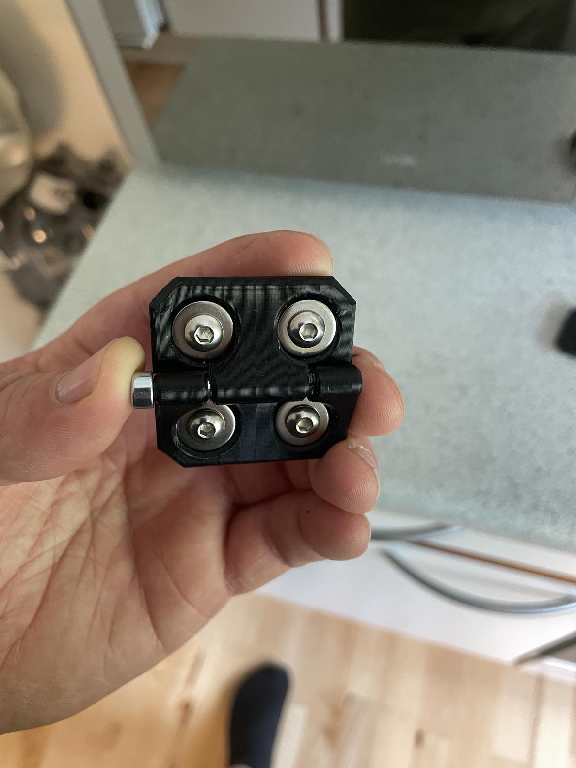 2020 extrusion hinge