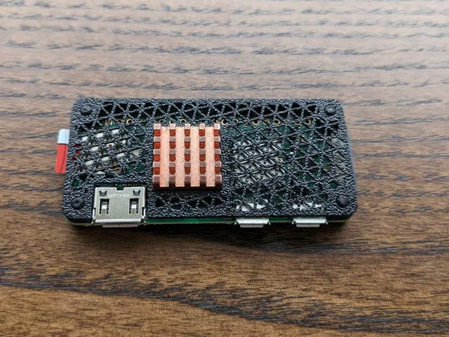 Raspberry Pi Zero 2 W screwless slimest case no headers/pins