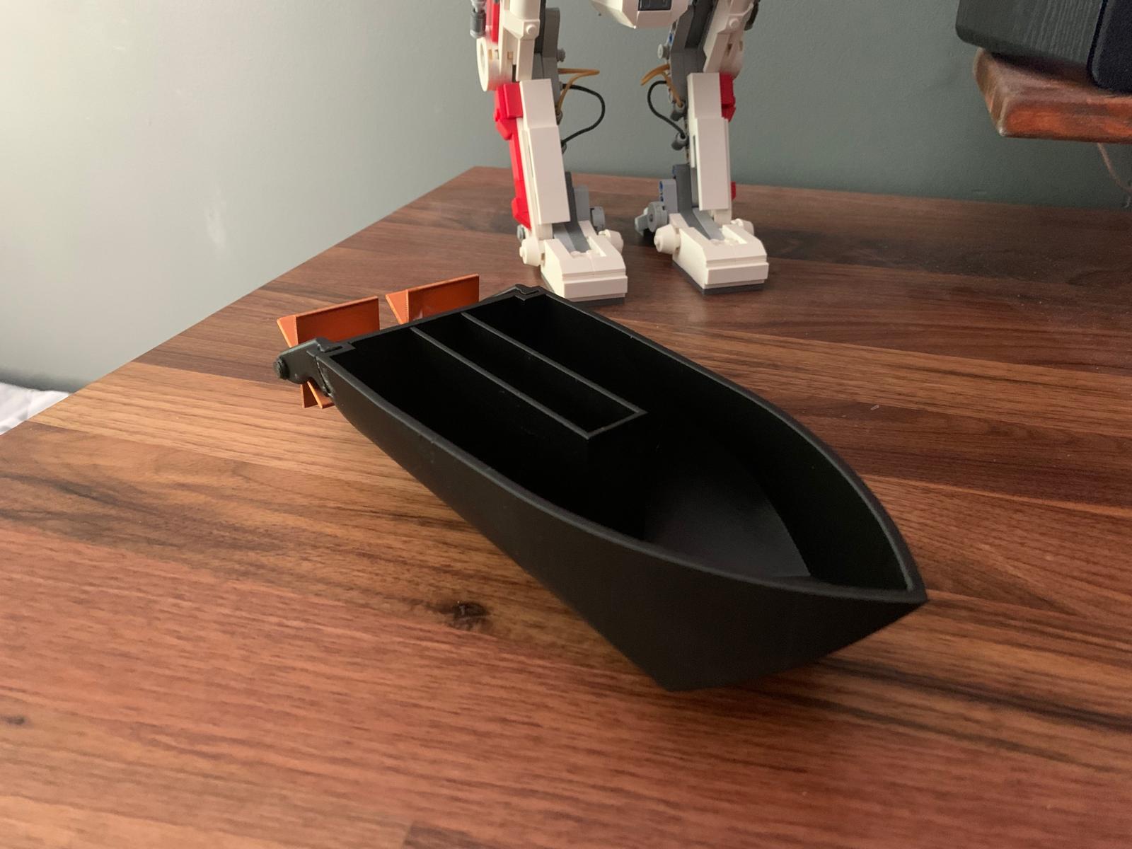 Rubber band boat