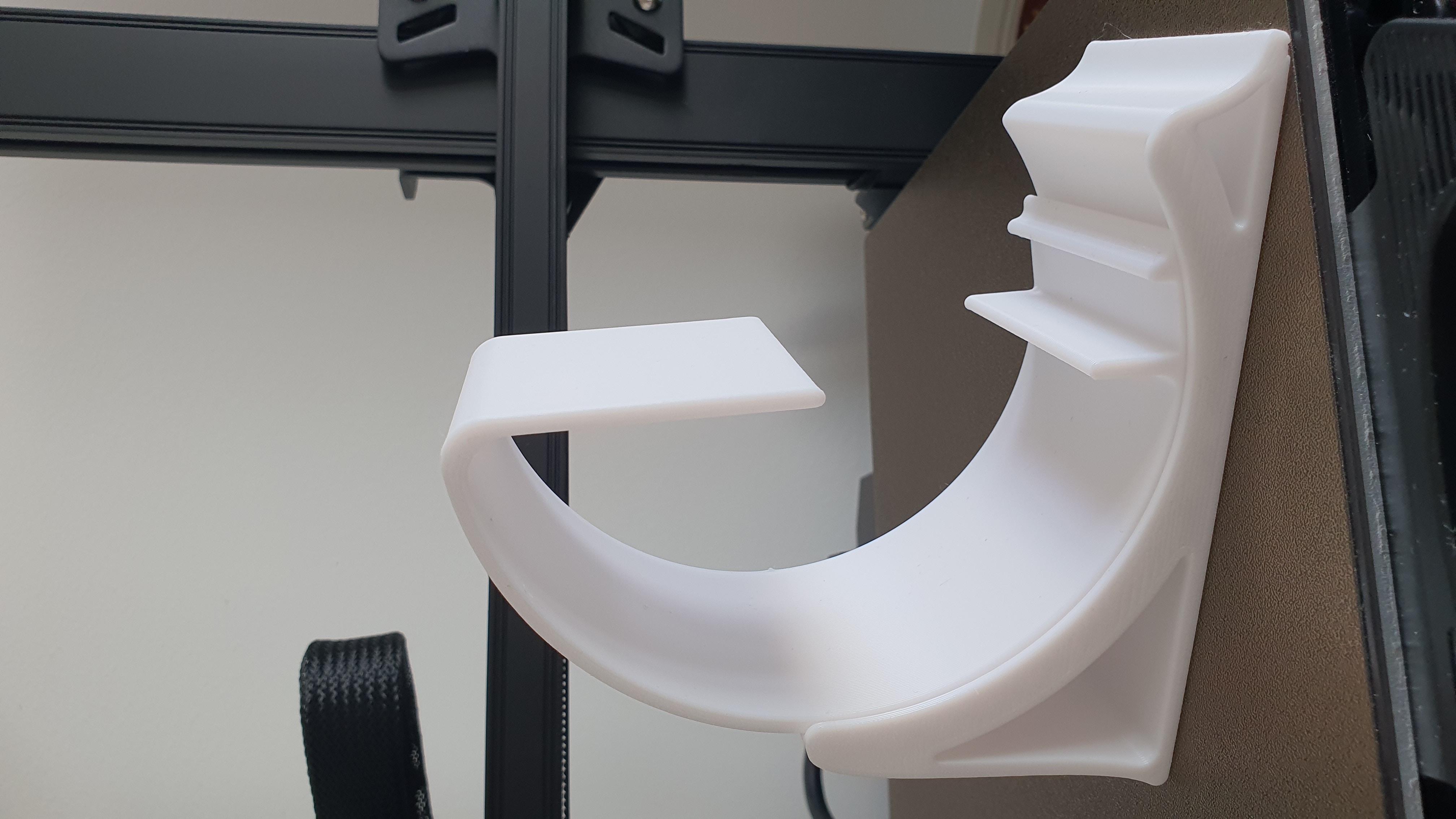 Miniatura 4 do modelo 3D Mobile stand adjustable