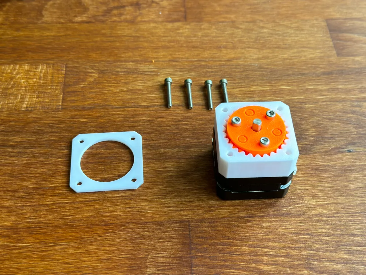 Compact Planetary Gear for Nema17 - 4:1 gear ratio (f3d for