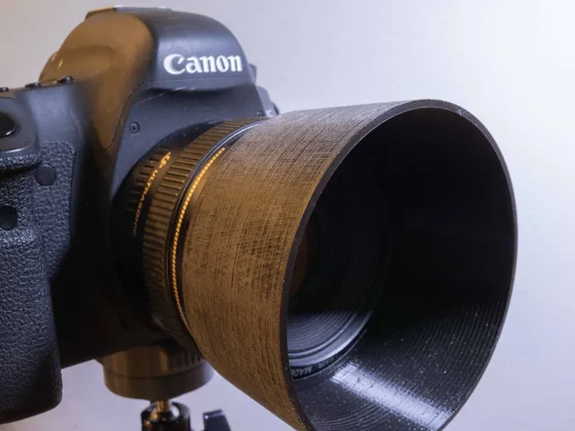 Canon EF 50mm f/1.4 Lens Hood