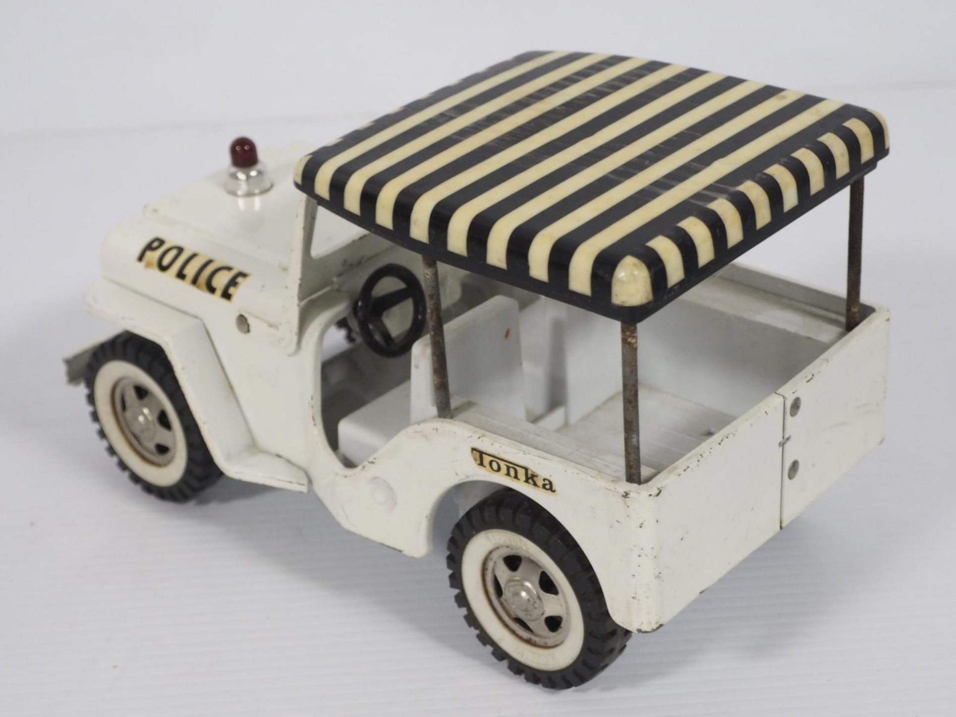 1965 Tonka Toys Police Jeep #325 and 1962 Elvis Surrey Jeep #350 ...