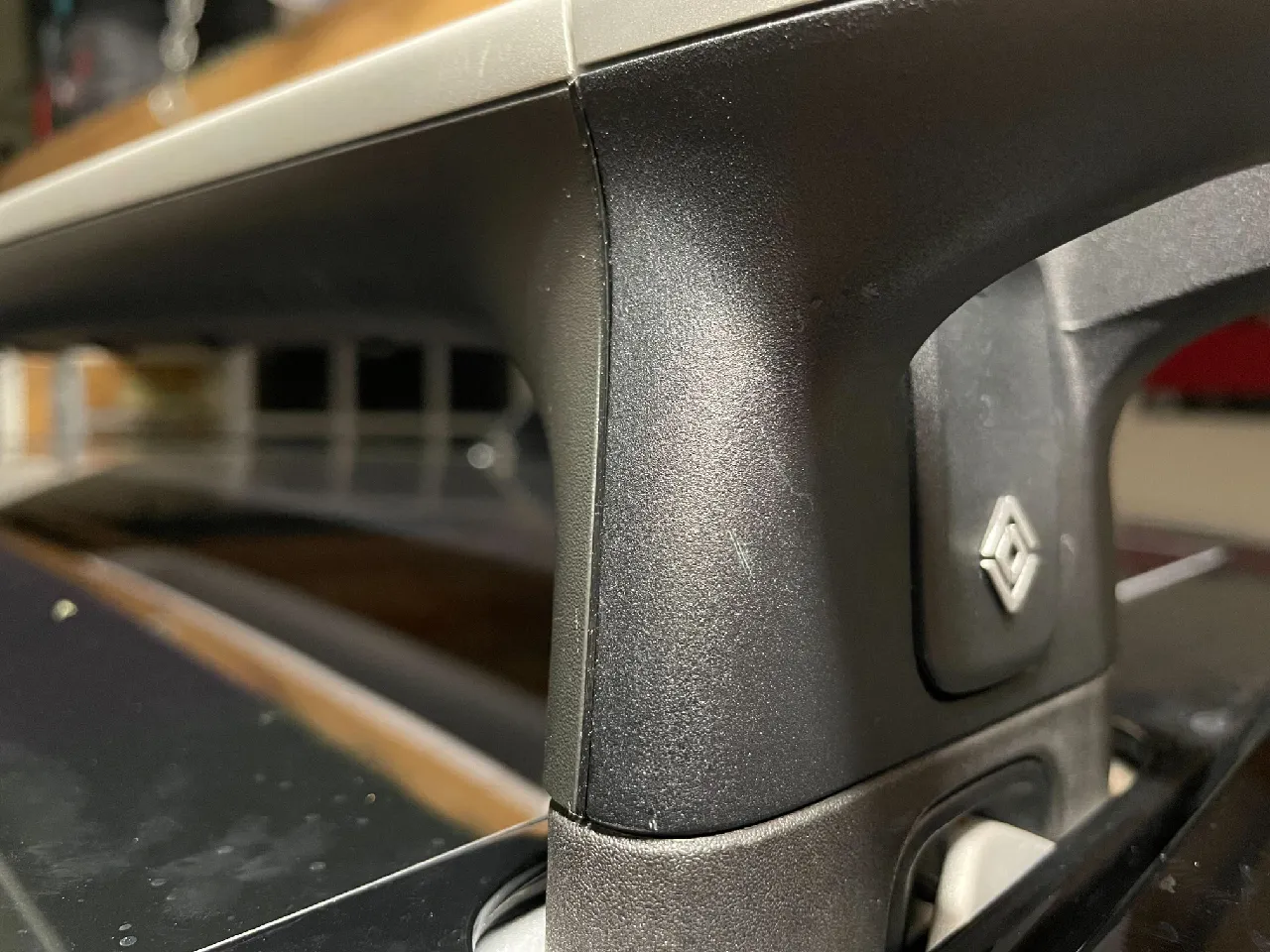 Rivian Crossbars - No Whistle by Todd Stansell | Download free STL