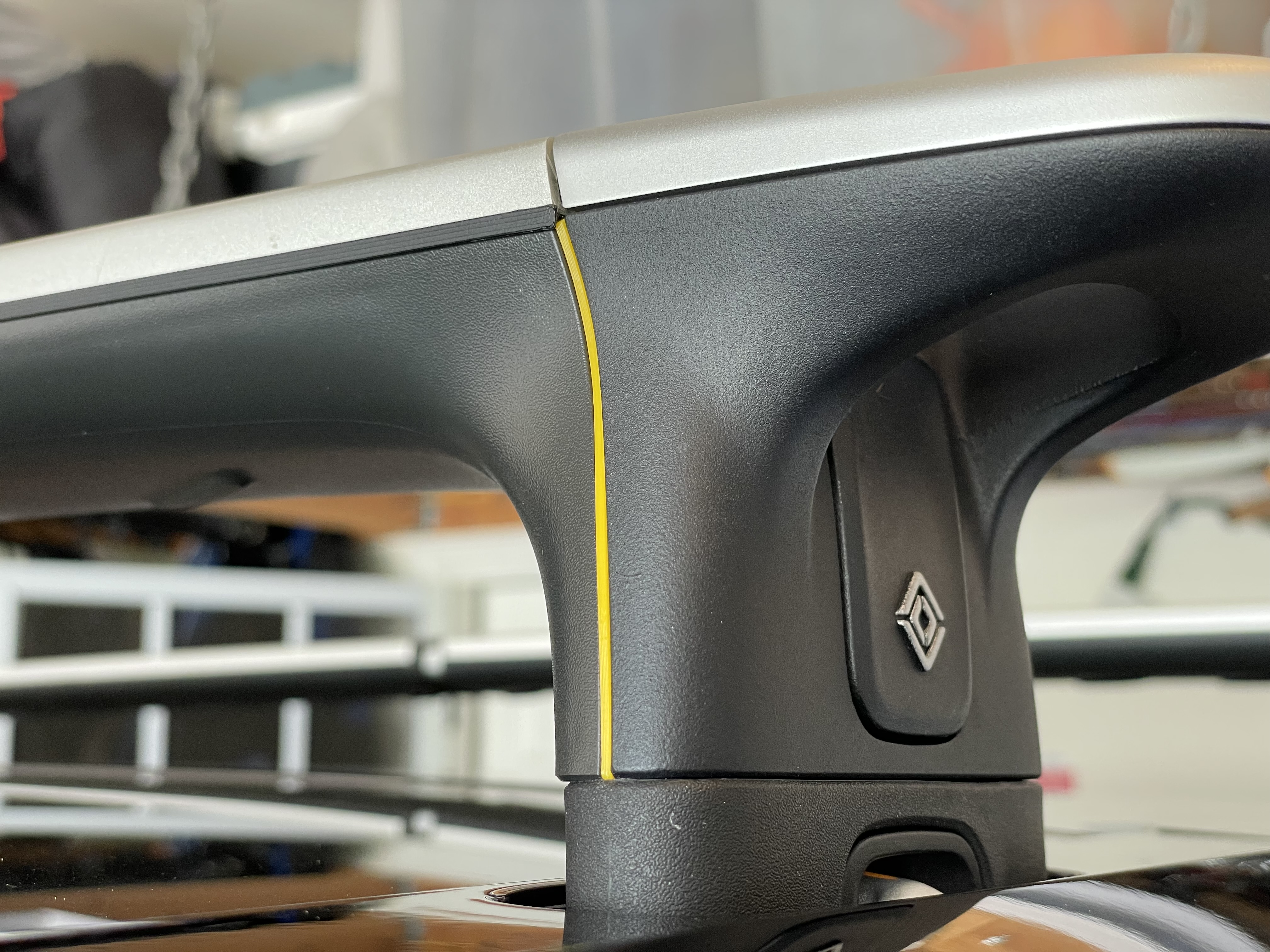 Rivian Crossbars - No Whistle