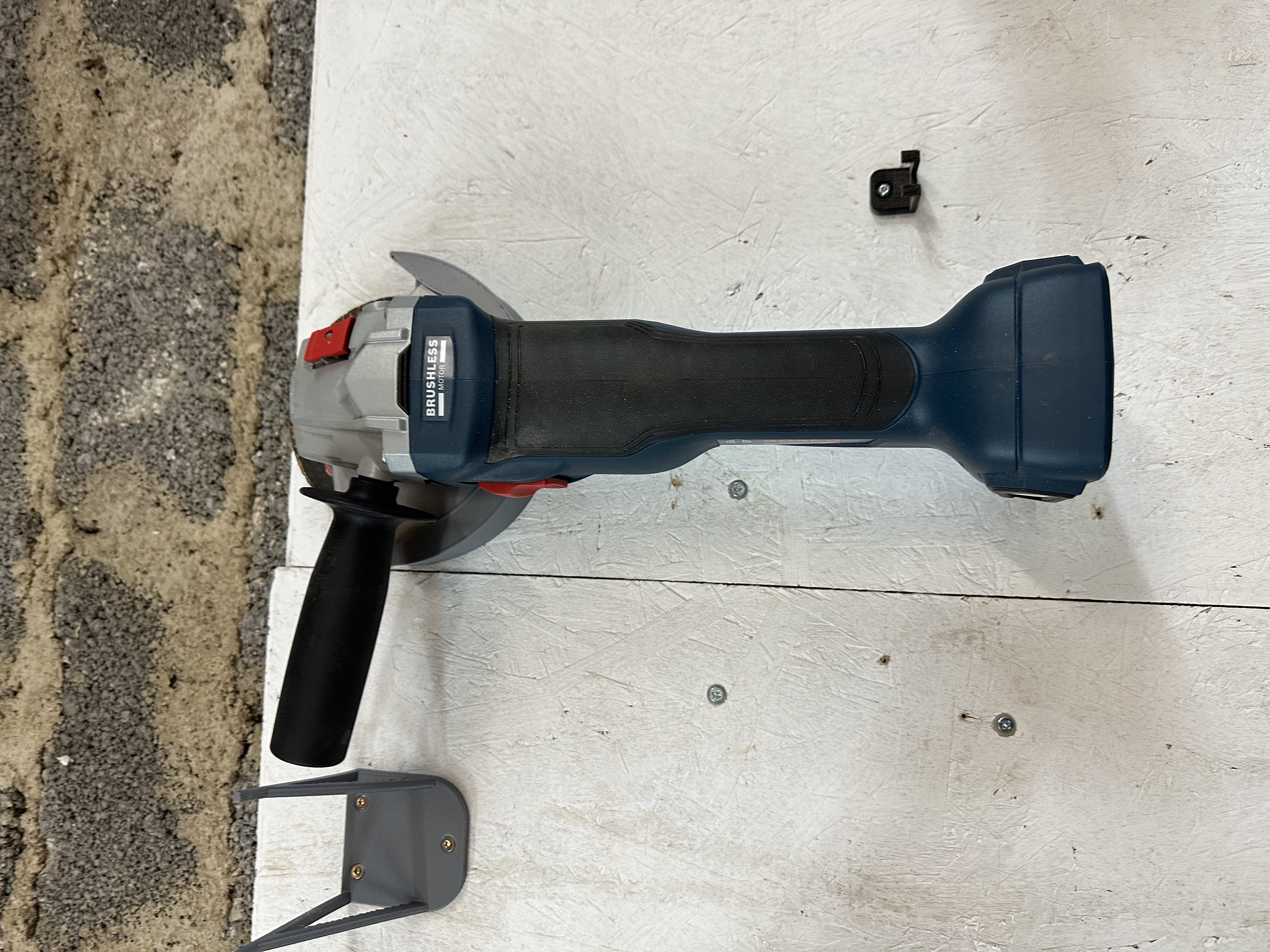 Bosch Professional GWS 18V-10 125mm grinder holder