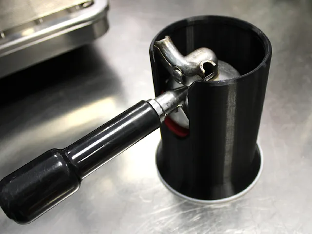 Modern Coffee Knock Box | spill free & tilt proof design