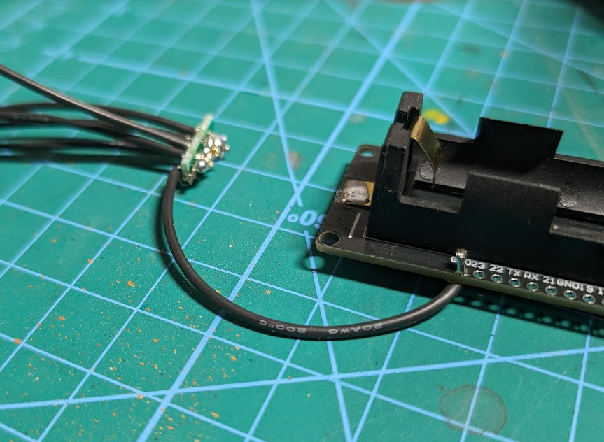 Miniatura 15 do modelo 3D Remote compatible with Lego Duplo Train using ESP32