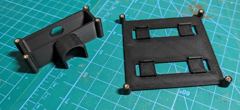 Miniatura 21 do modelo 3D Remote compatible with Lego Duplo Train using ESP32