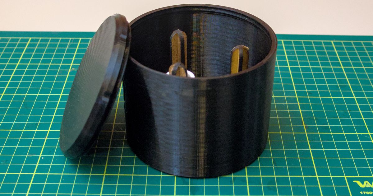 Parametric container with threaded lid by Fab3D Udesc | Download free ...