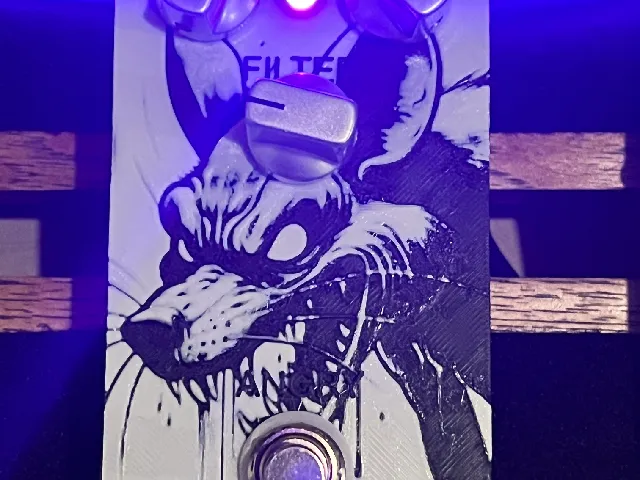Muroidea Guitar Pedal Enclosure (125B) w/ Hueforge Art