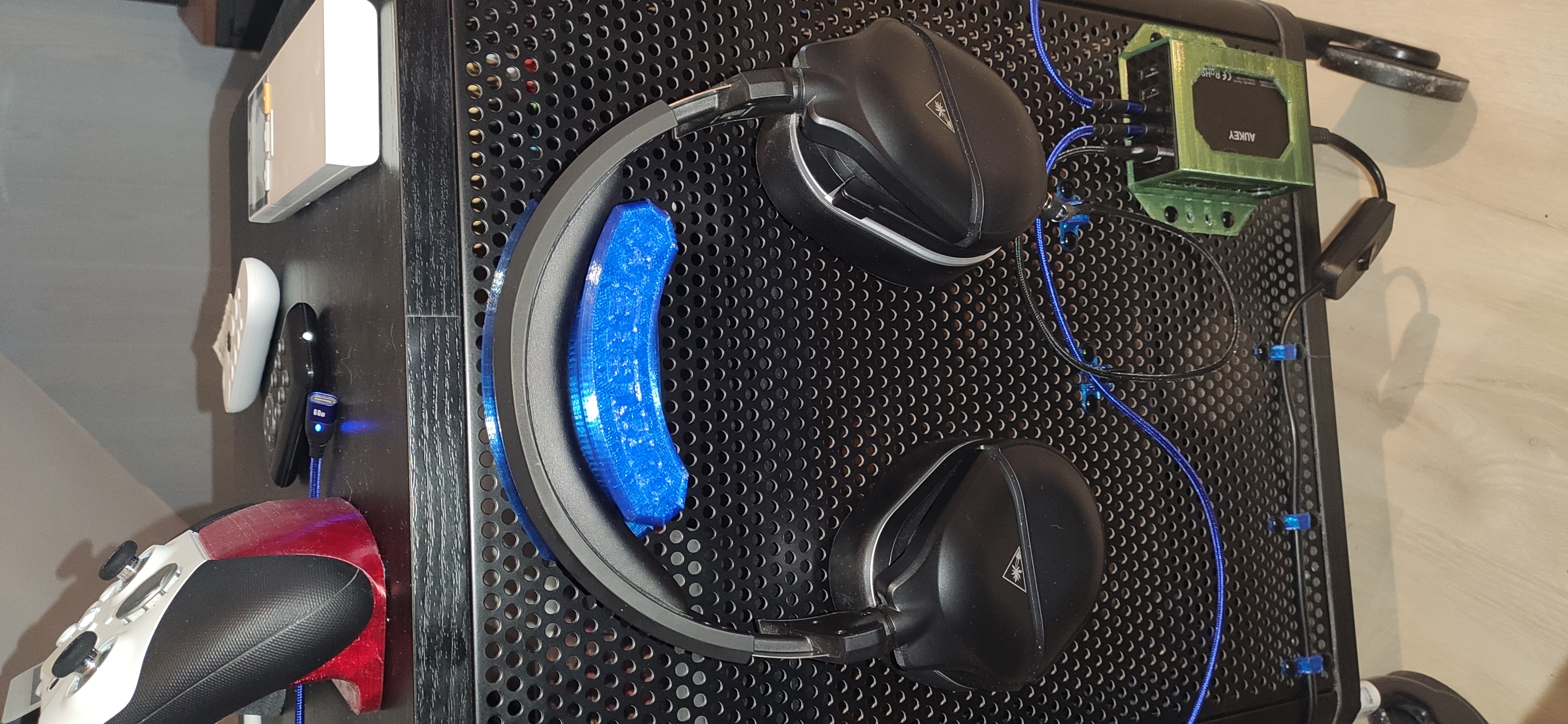 Headphone Holder Turtle Beach Hole Grid 5mm or mural
