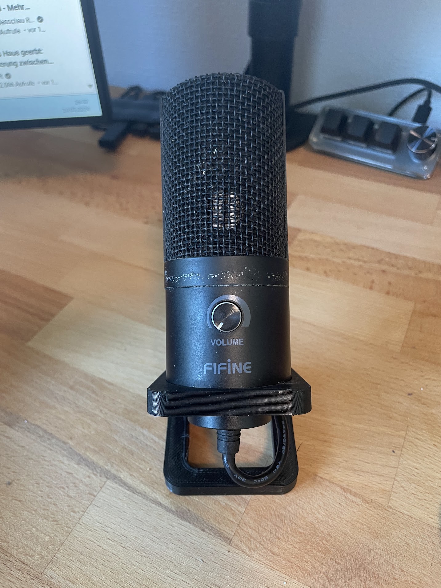Fifine K669b Microphone Desk Stand by Marcus Voß | Download free STL ...