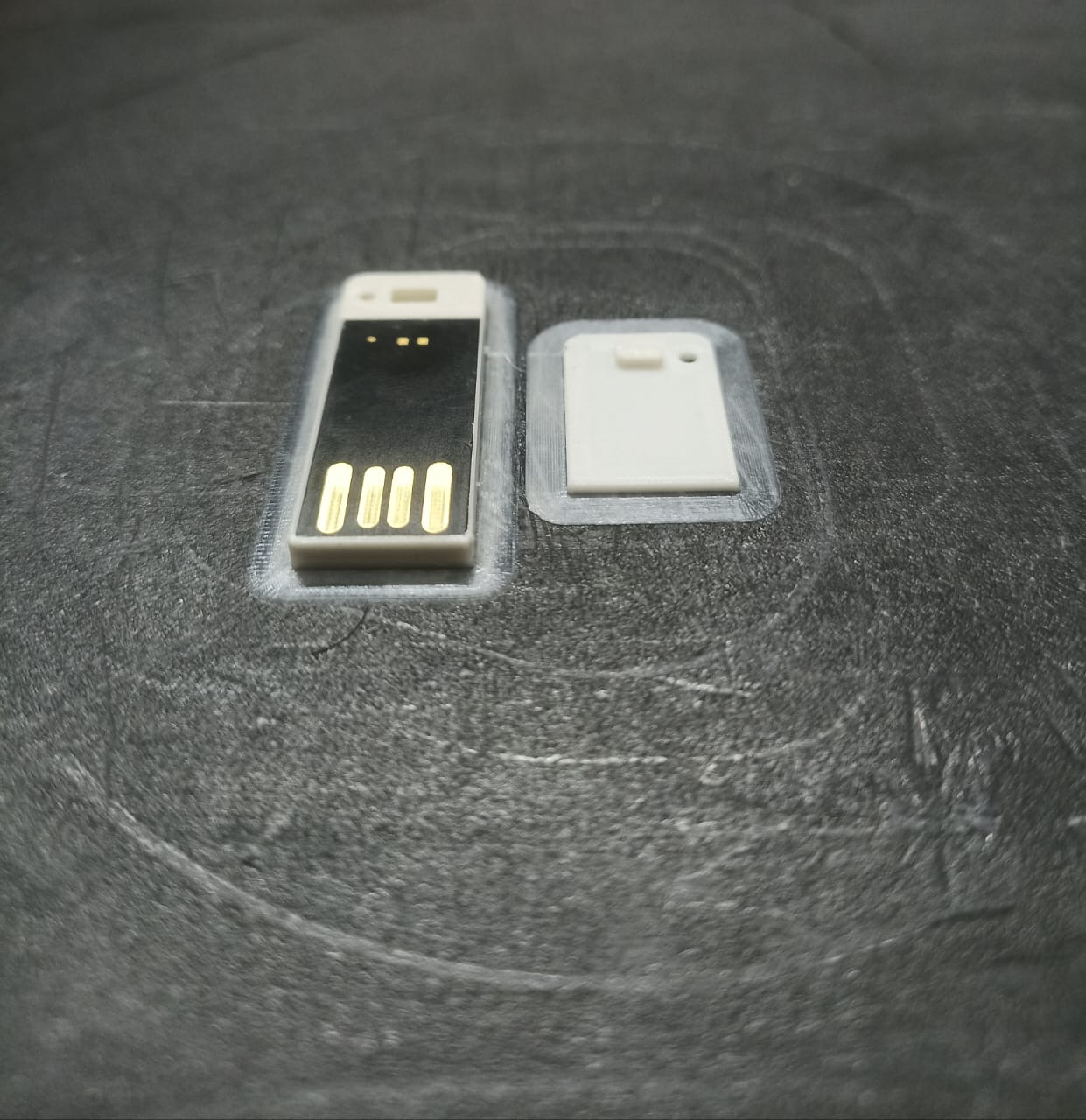 USB Flash drive enclosure/USB by Loukmann adam Download free STL