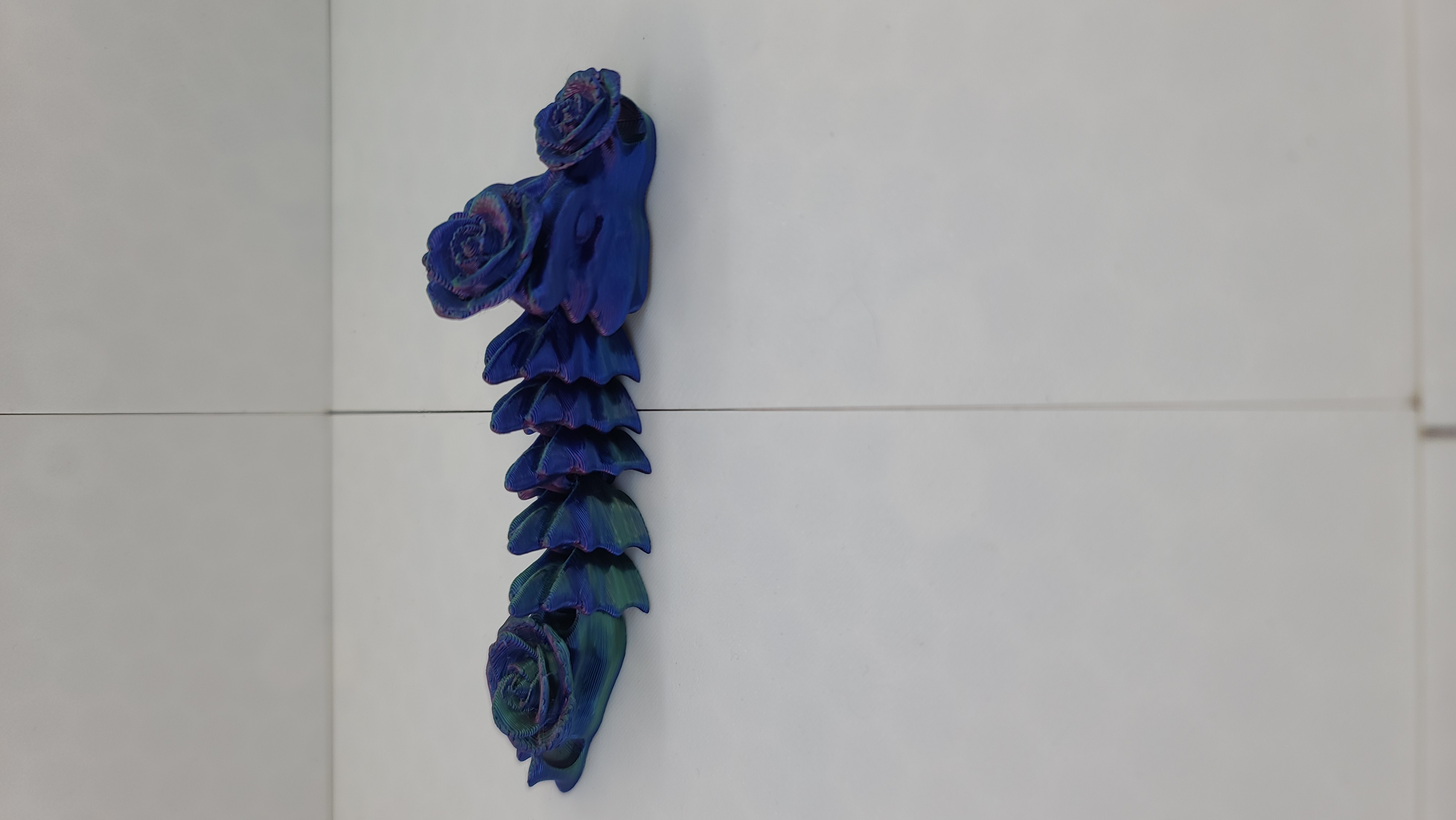 Miniatura 2 do modelo 3D Rose Bone Dragon Keychain