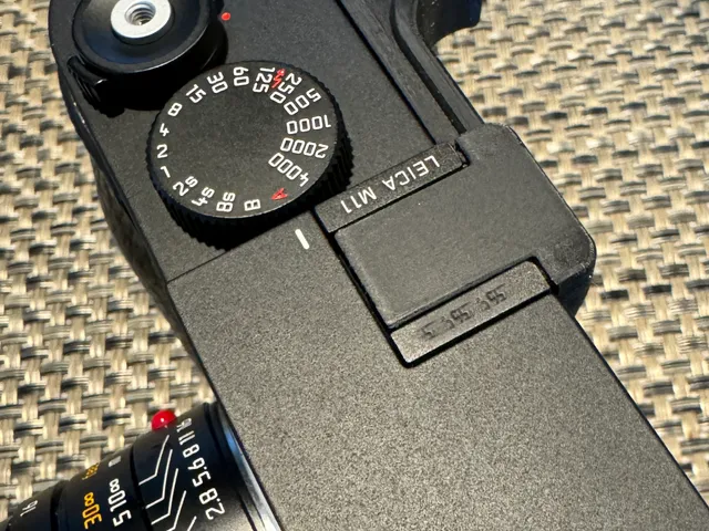 Leica M Thumb Rest