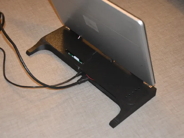 Notebook to External Display Electronics Case