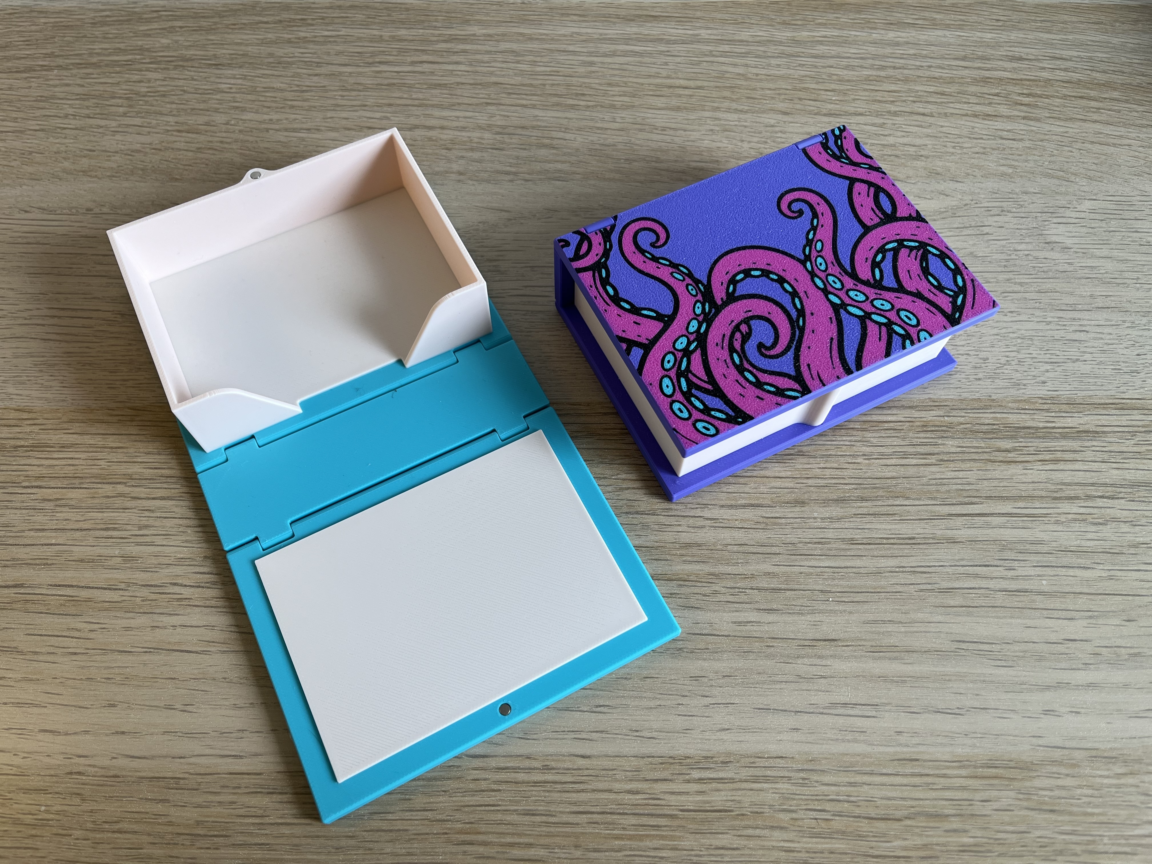 Miniatura 3 do modelo 3D Tentacles Cards Book Case