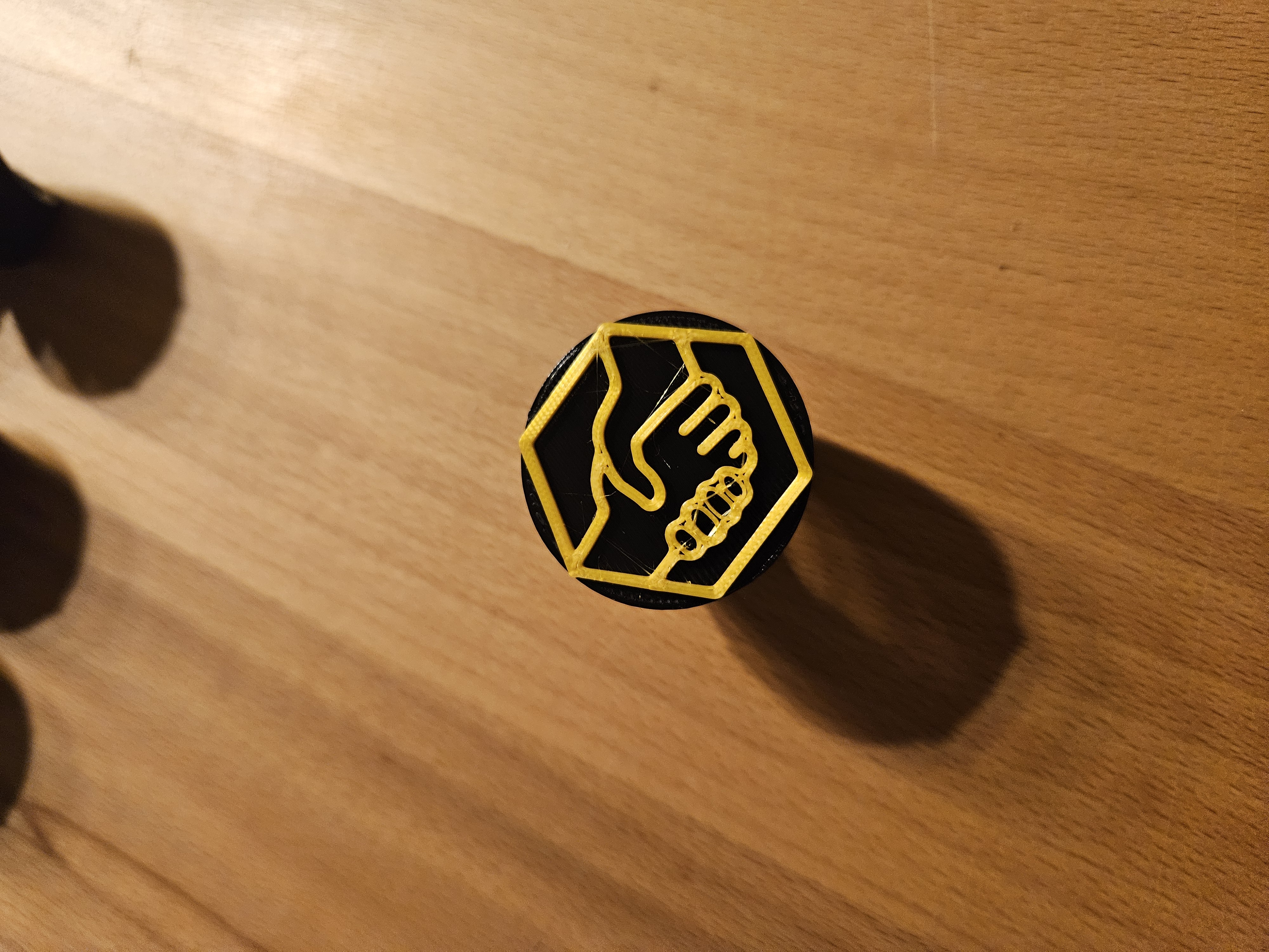 Woggle Handshake — thumbnail 2