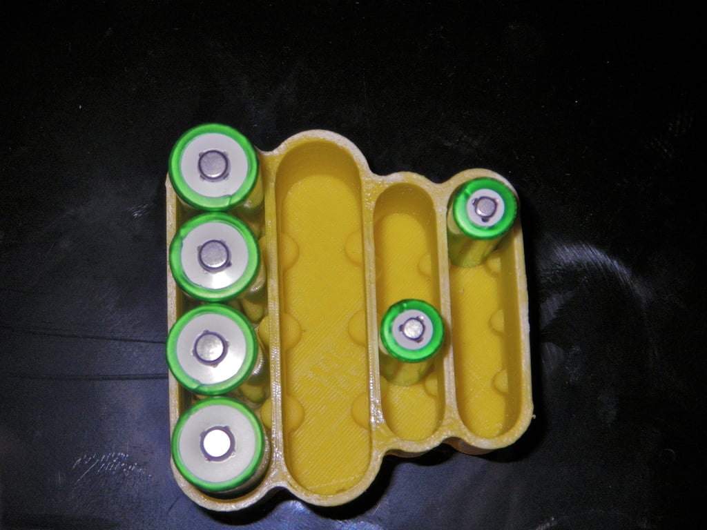 Batery holder