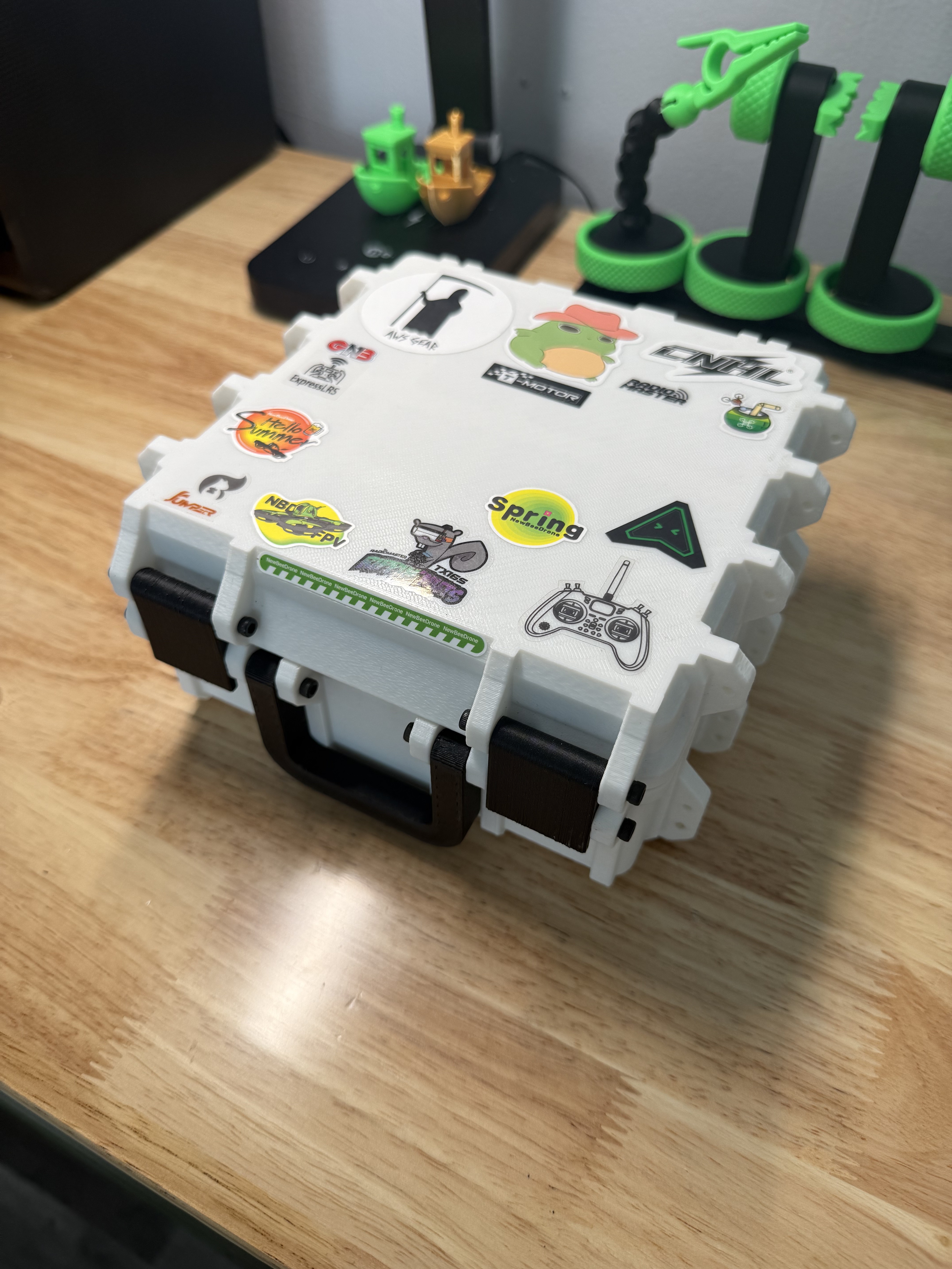(Remix) Full Stackable Smooth Lid Gridfinity Box 18x13cm Short