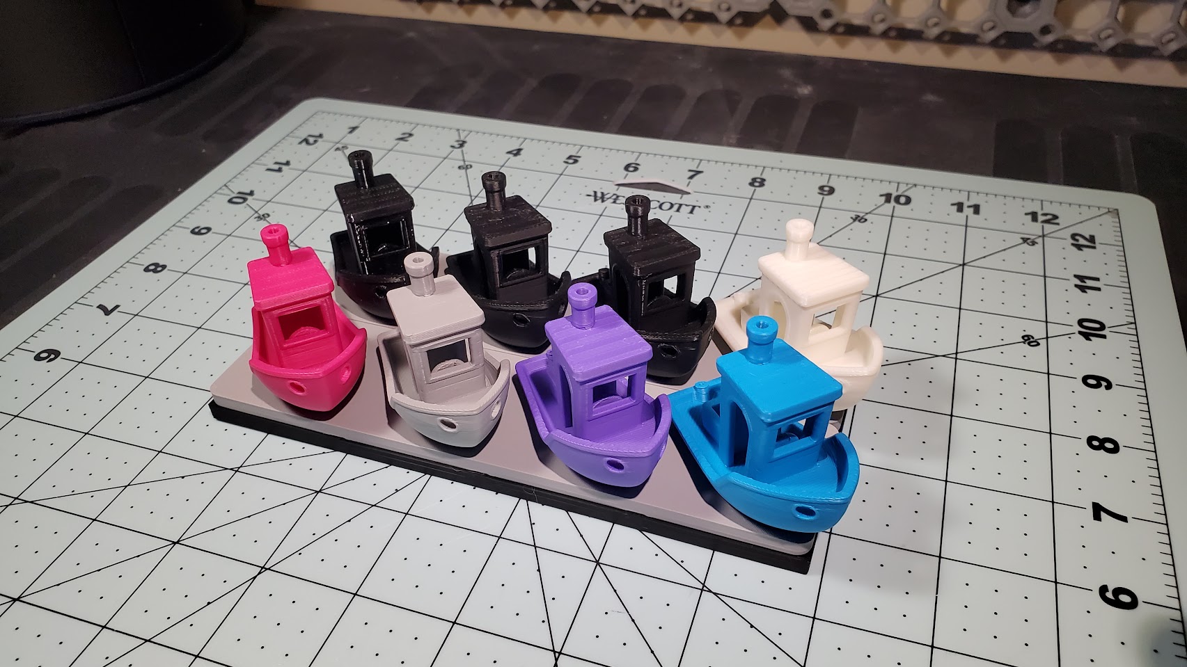 Miniatura 2 do modelo 3D Gridfinity 3D Benchy display tiles + generator!