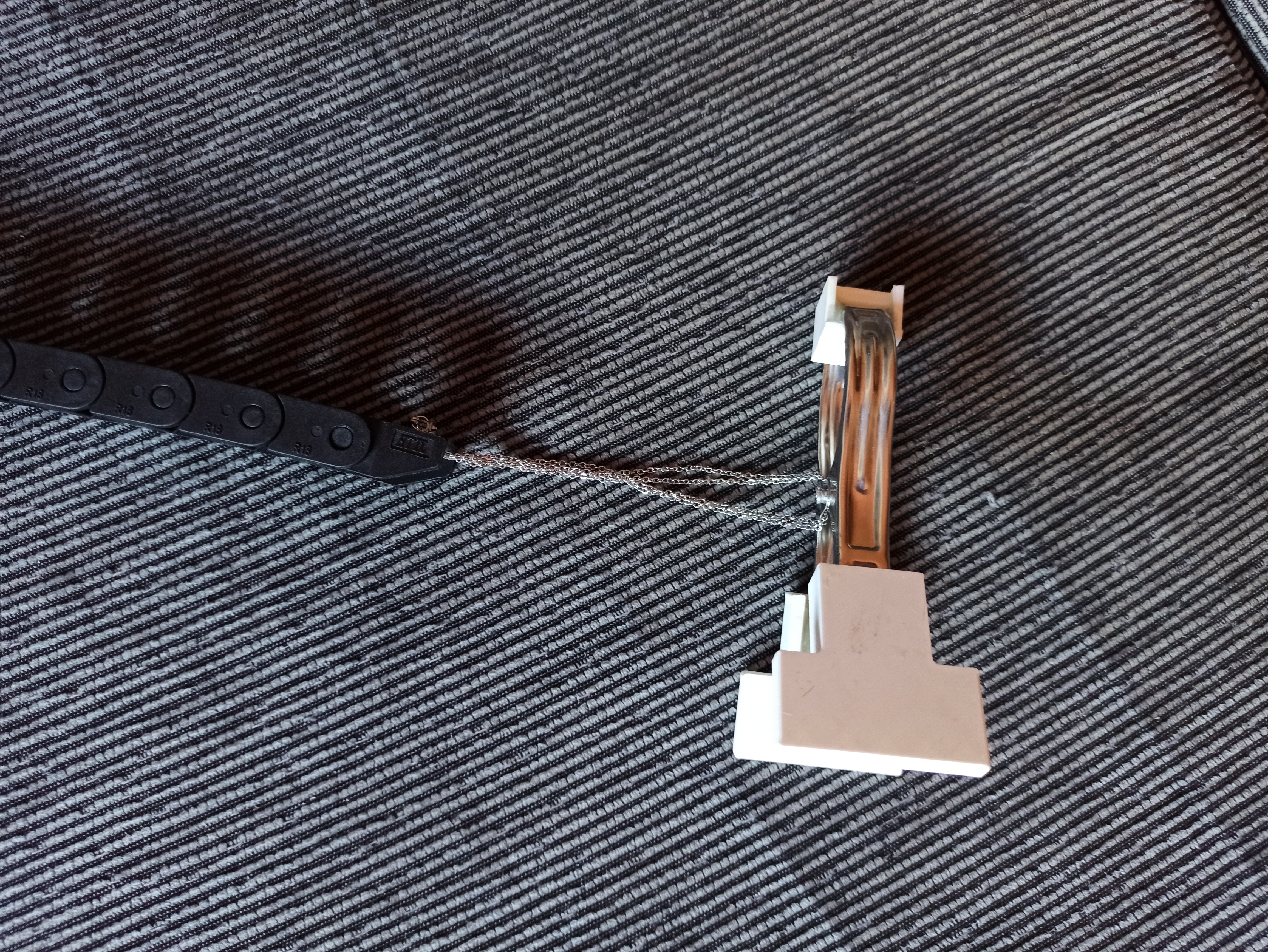 Cadena con pinza — thumbnail 2