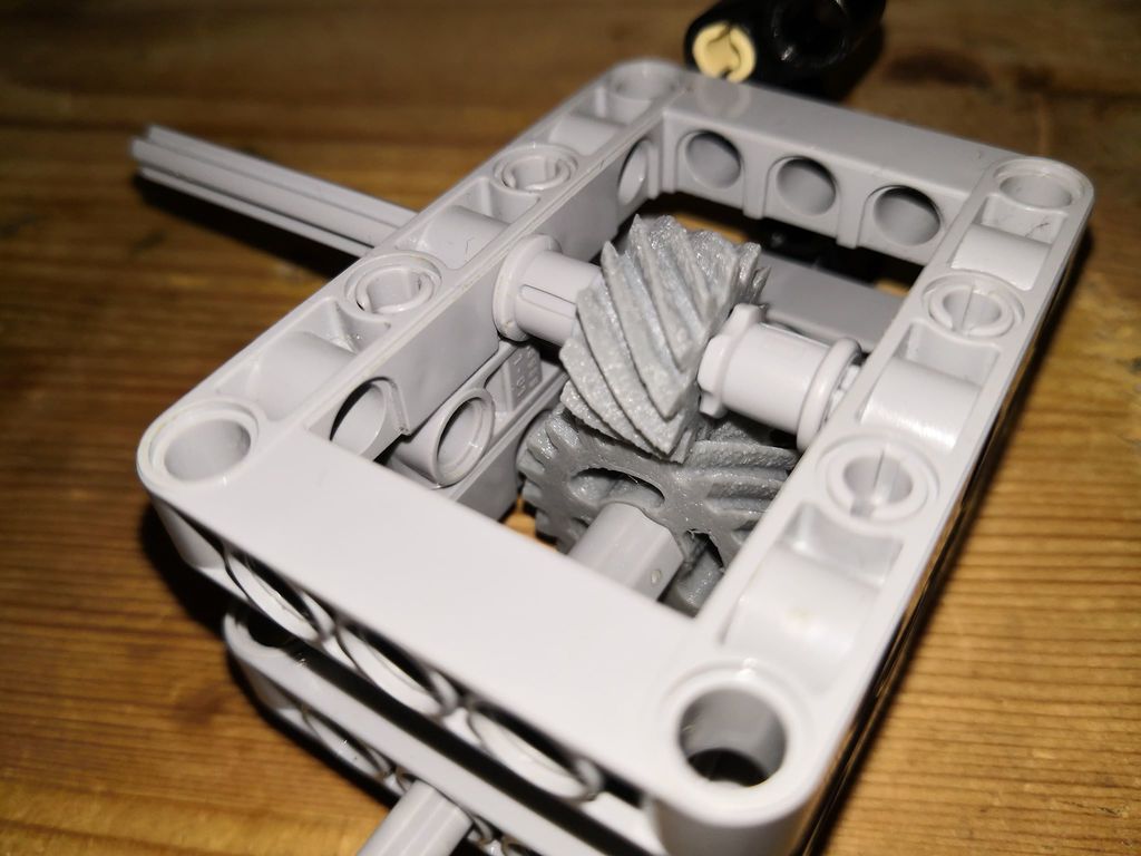 Lego Helical Gears 45 degrees 20t + 12t