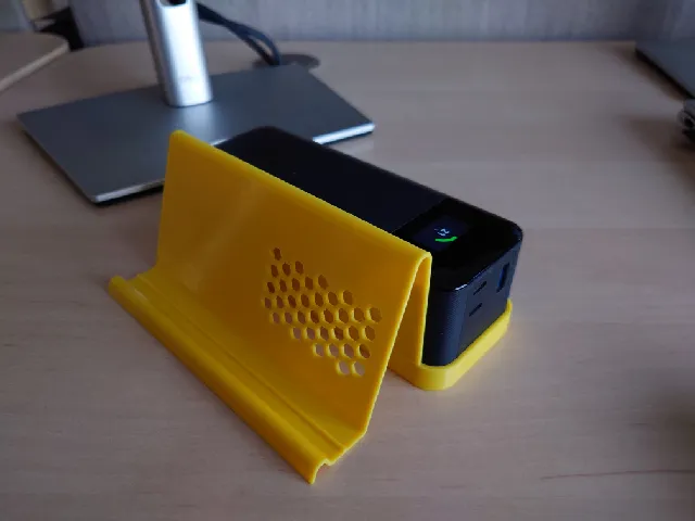Multi-Device Holder for Steam Deck or Phone with Anker 737 Powerbank Slot